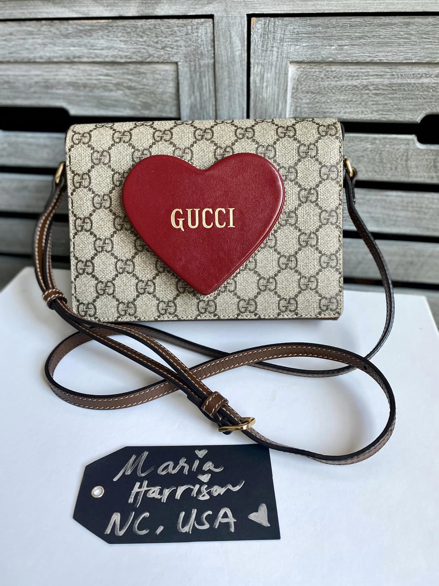 Gucci GG Supreme Script Logo Heart Crossbody – Queen City's Luxe