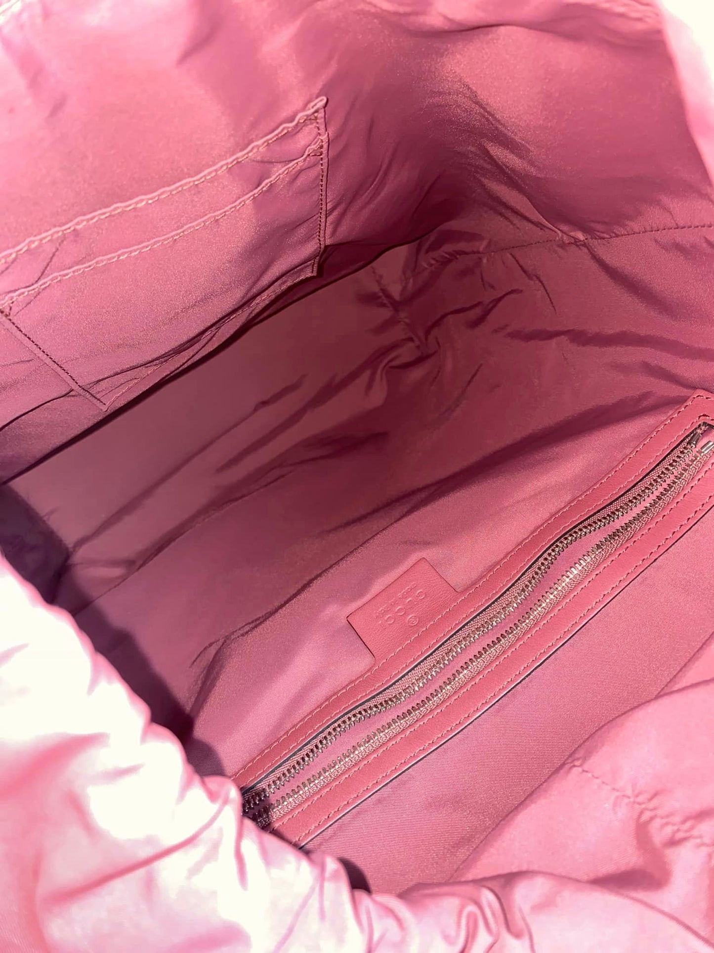 Gucci GG Supreme Blooms Backpack