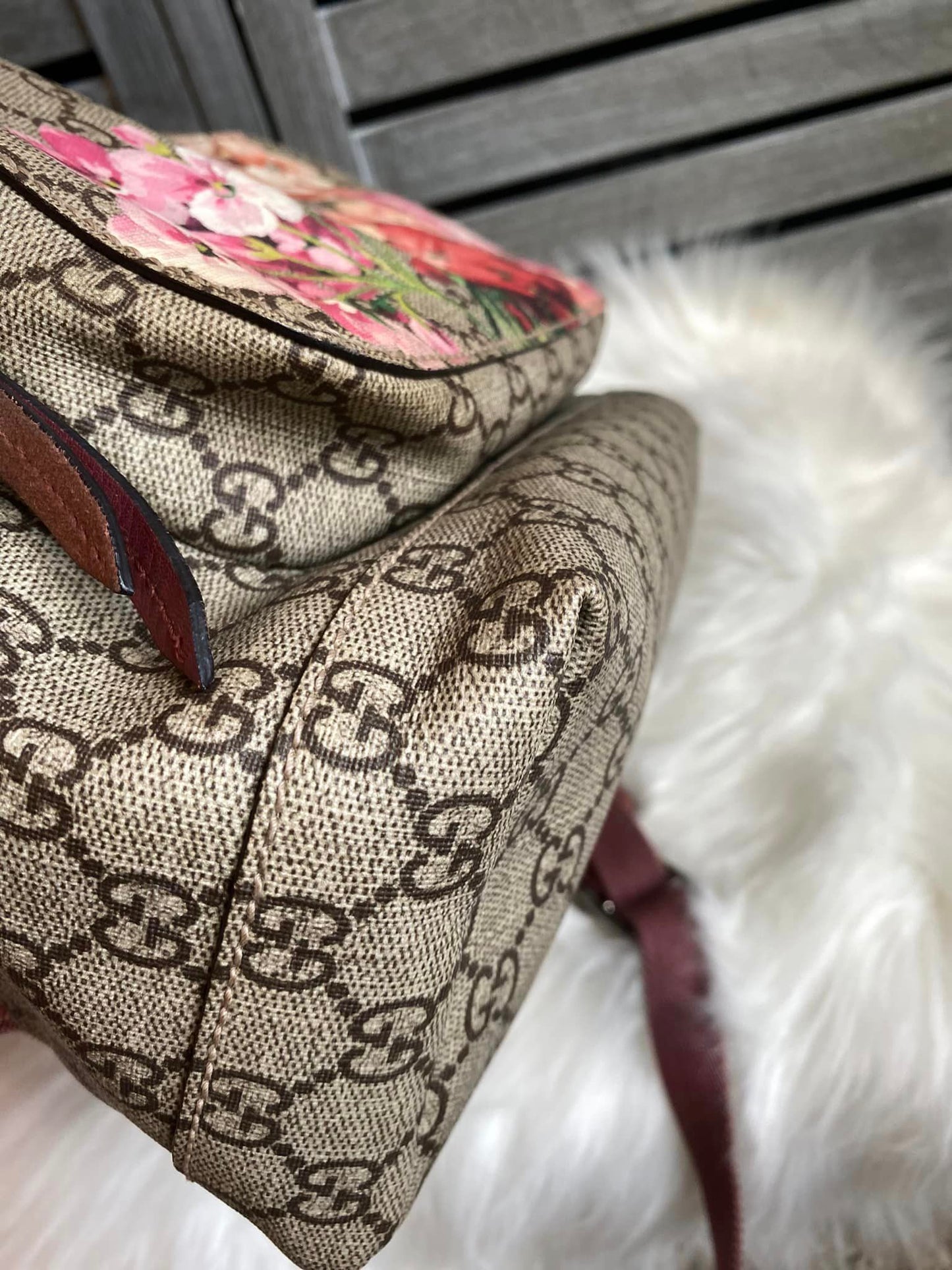 Gucci GG Supreme Blooms Backpack