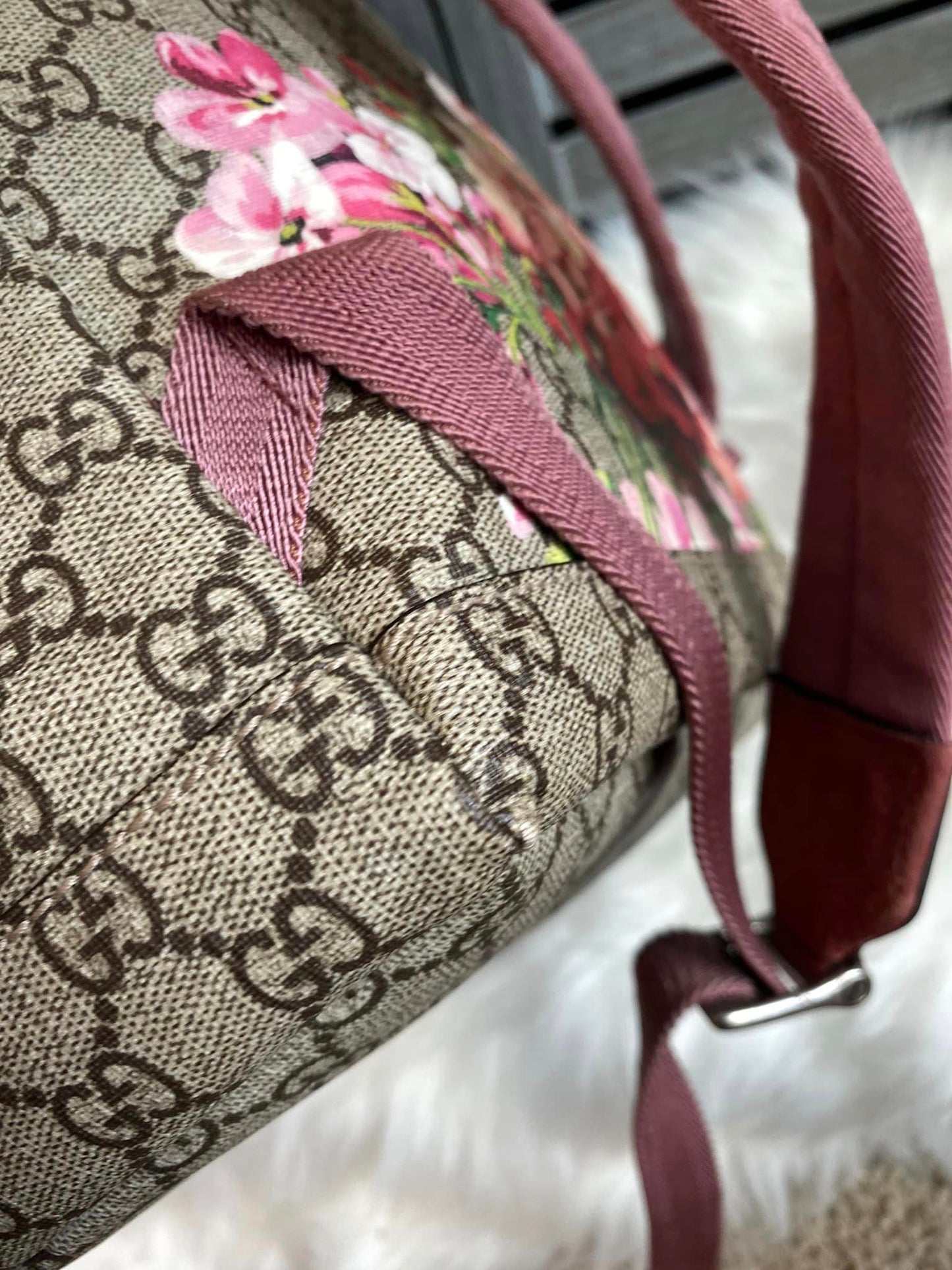 Gucci GG Supreme Blooms Backpack