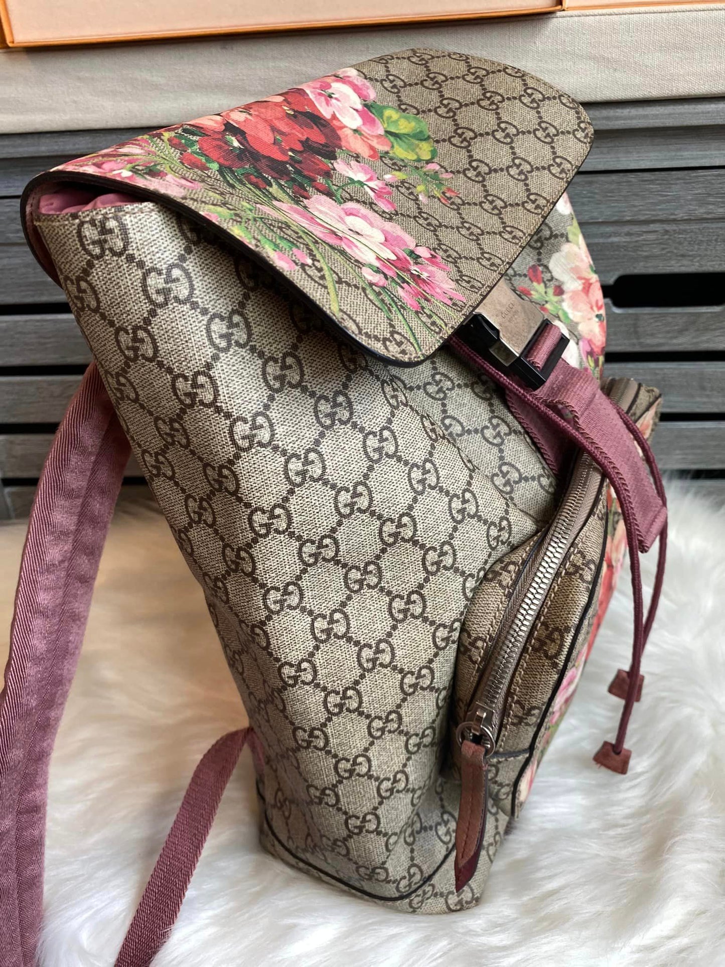 Gucci GG Supreme Blooms Backpack