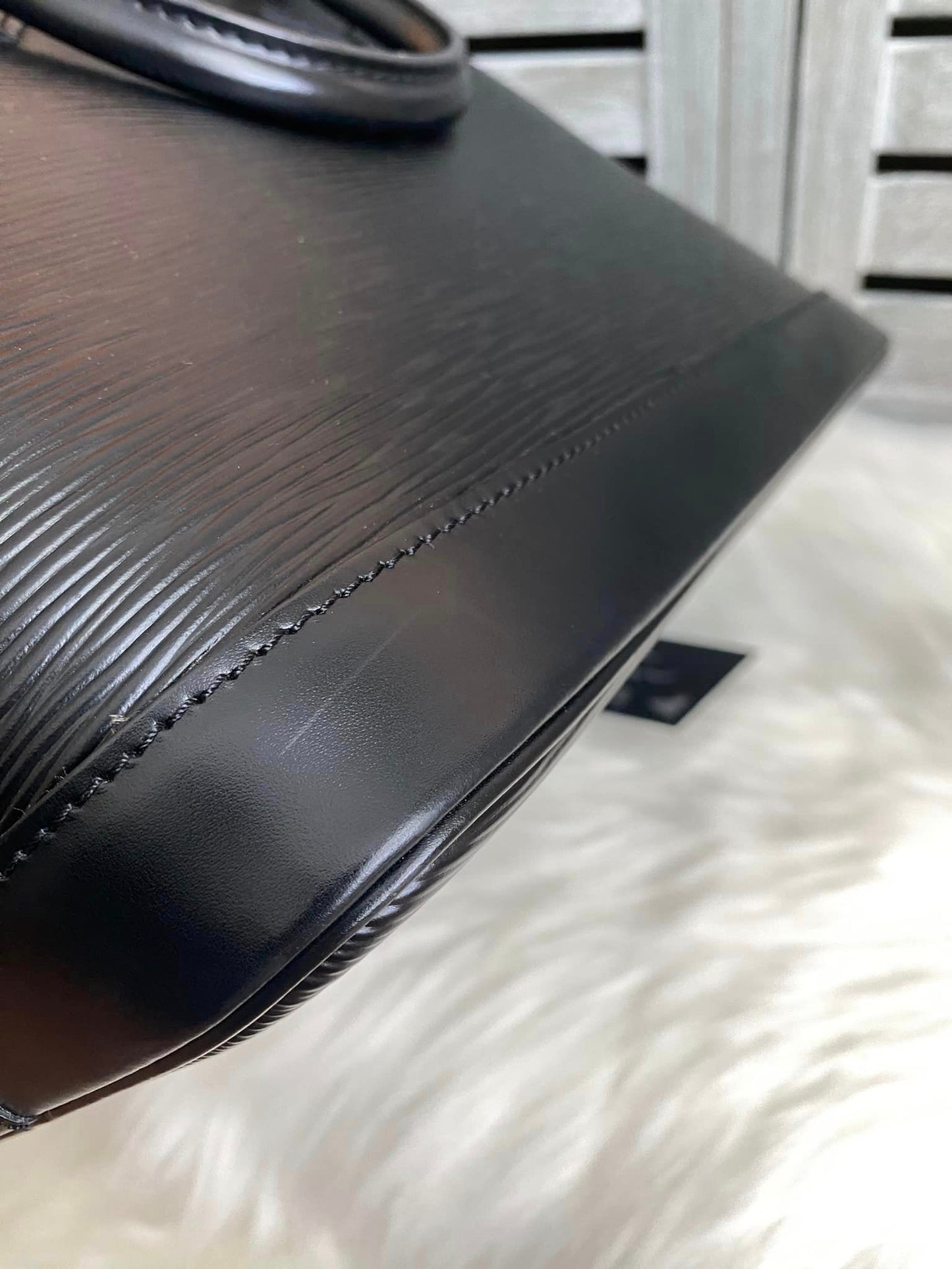 Louis Vuitton Alma PM Black Epi