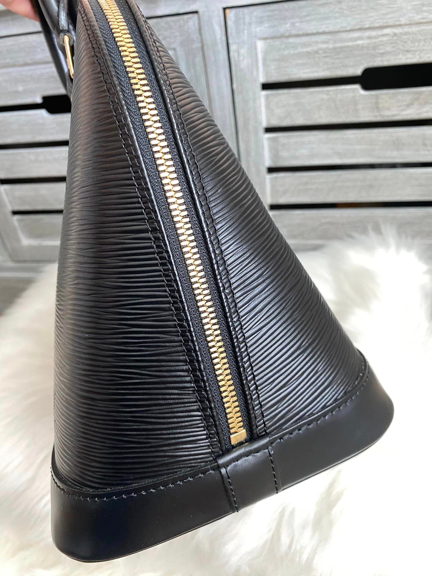 Louis Vuitton Alma PM Black Epi