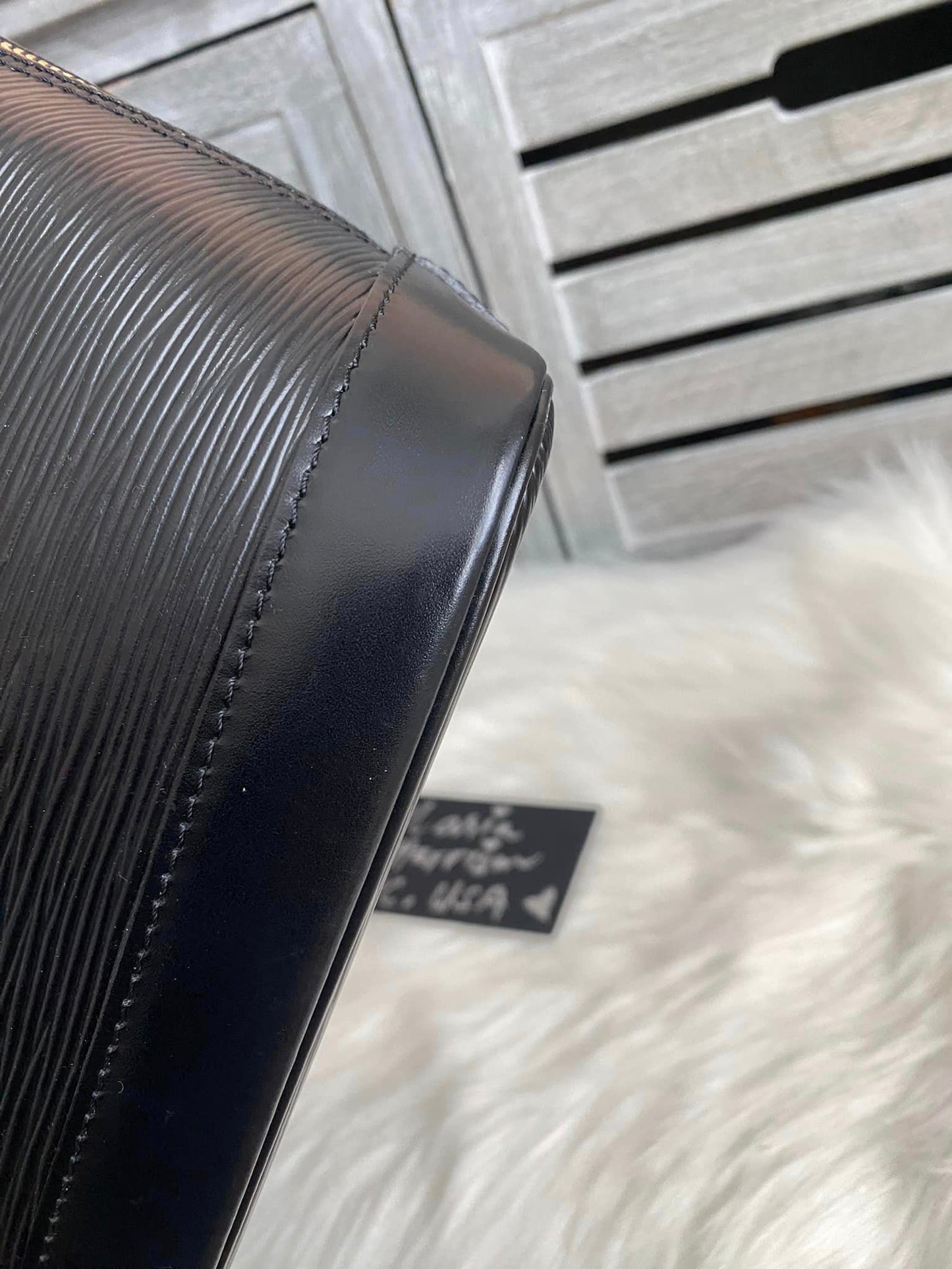 Louis Vuitton Alma PM Black Epi