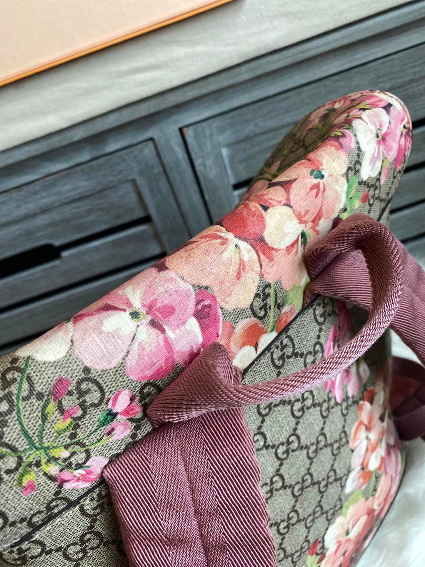 Gucci GG Supreme Blooms Backpack
