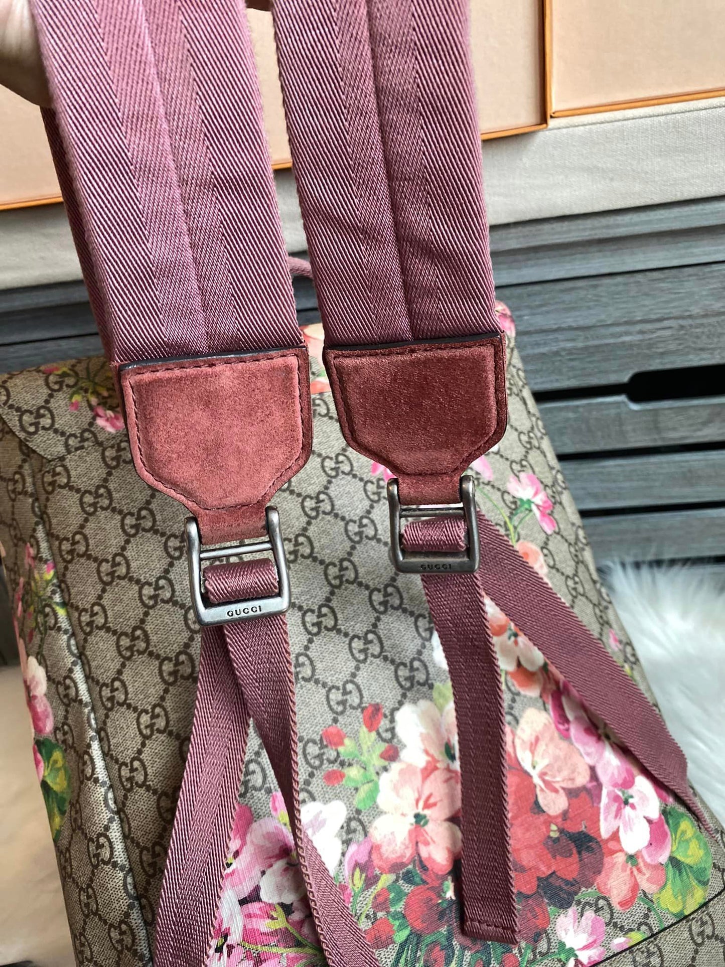 Gucci GG Supreme Blooms Backpack