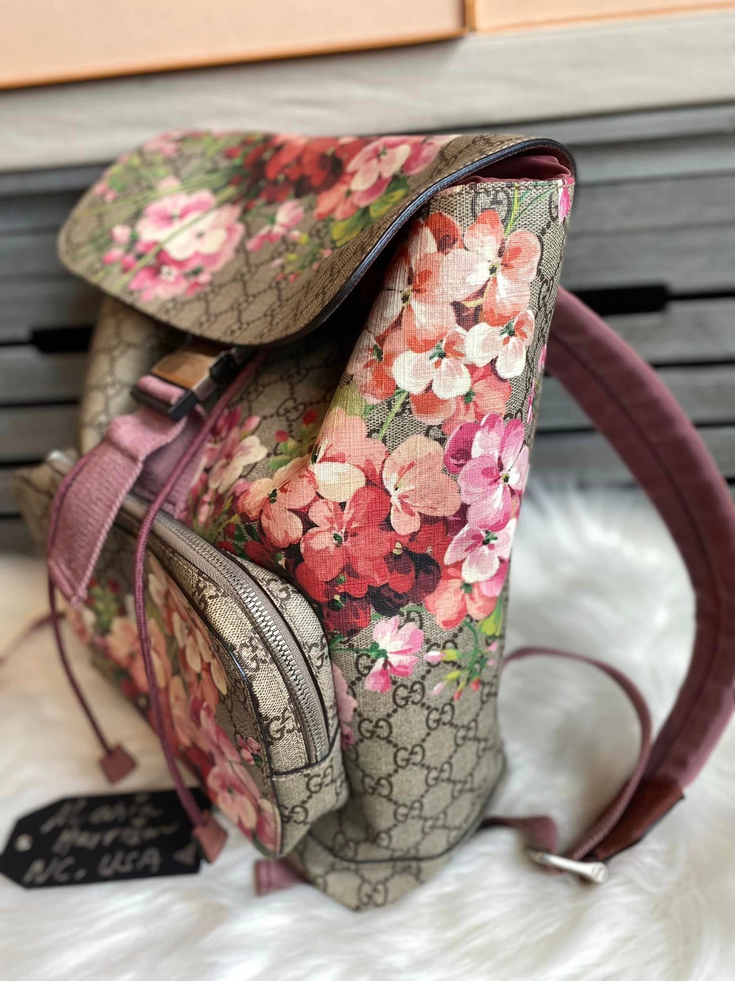 Gucci GG Supreme Blooms Backpack