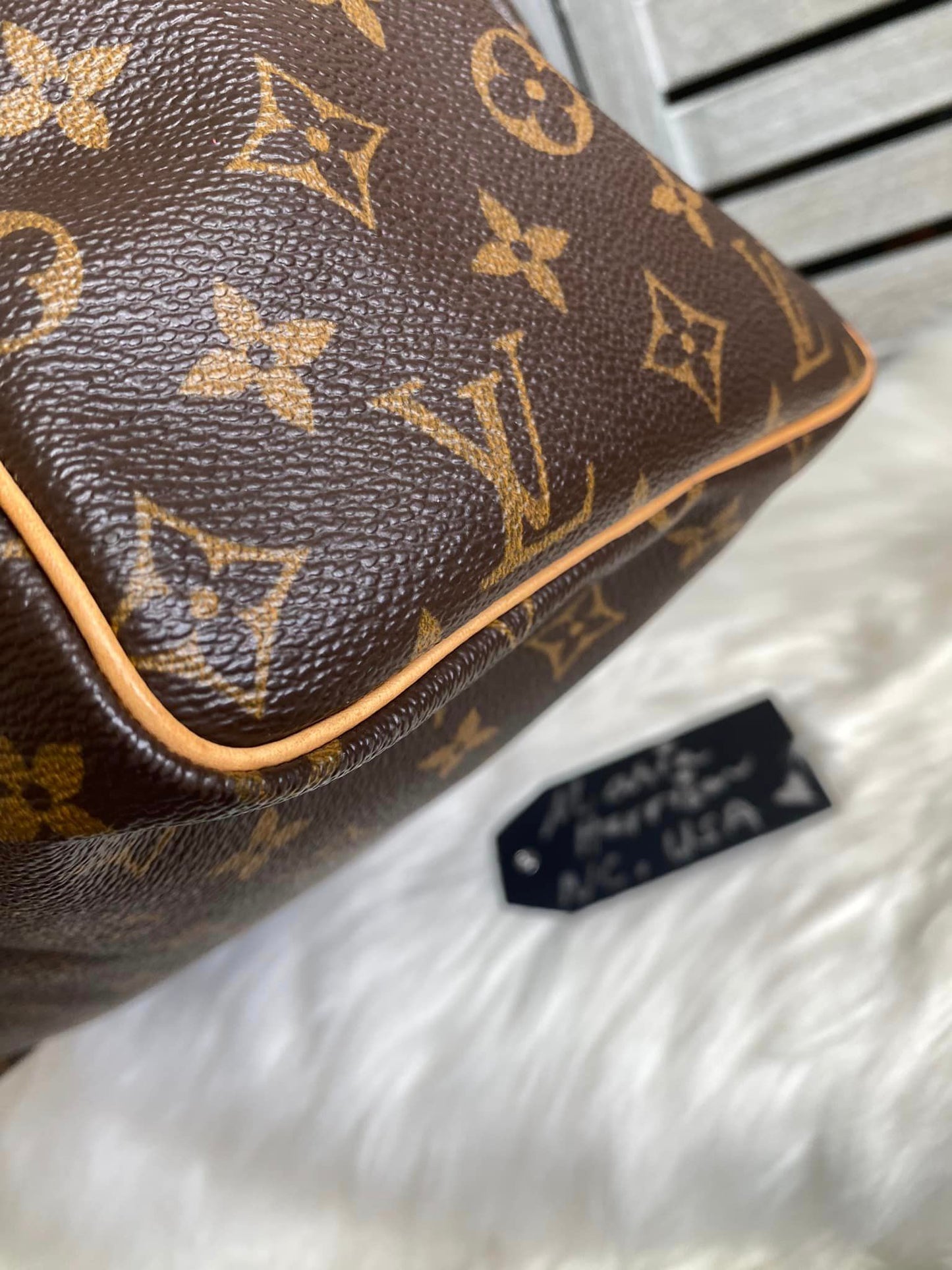 Louis Vuitton Speedy 30