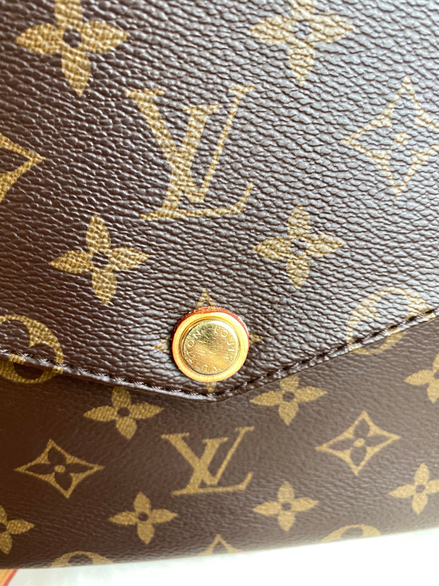 Louis Vuitton Mabillon Crossbody Bag