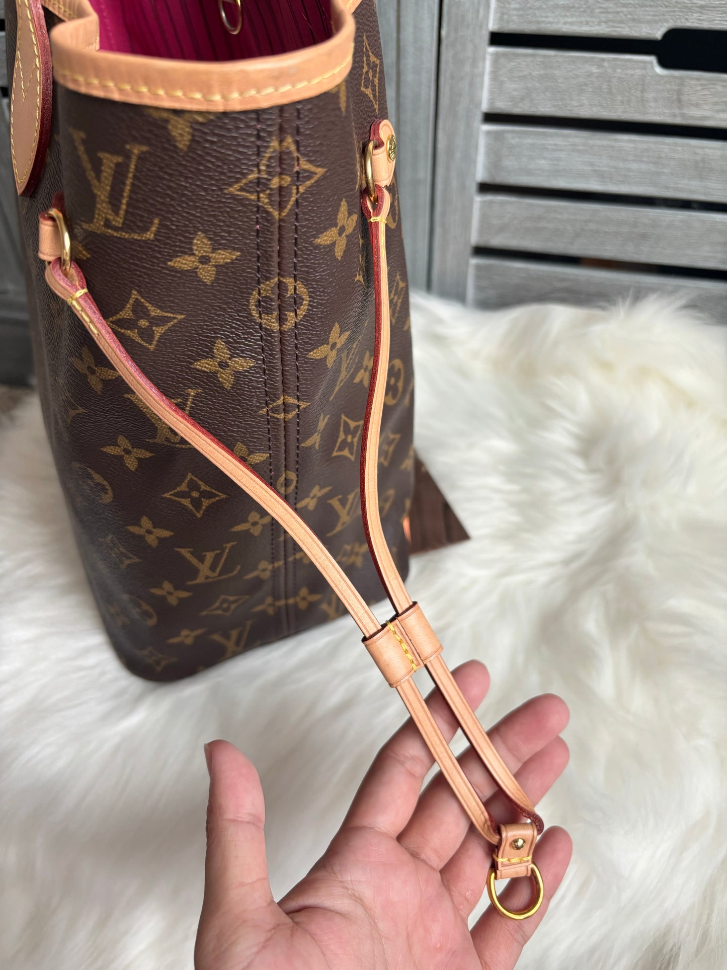 Louis Vuitton Neverfull MM With Pouch - Pivoine/ Pink Interior