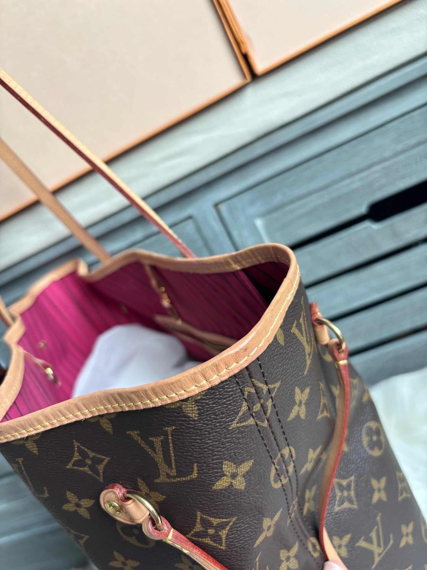 Louis Vuitton Neverfull MM With Pouch - Pivoine/ Pink Interior