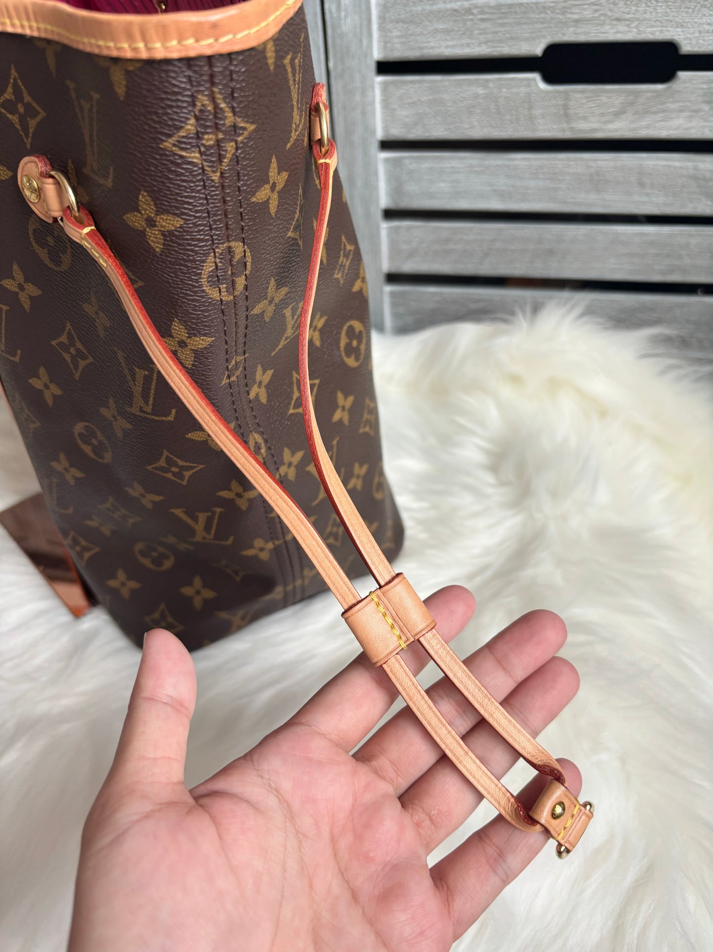 Louis Vuitton Neverfull MM With Pouch - Pivoine/ Pink Interior