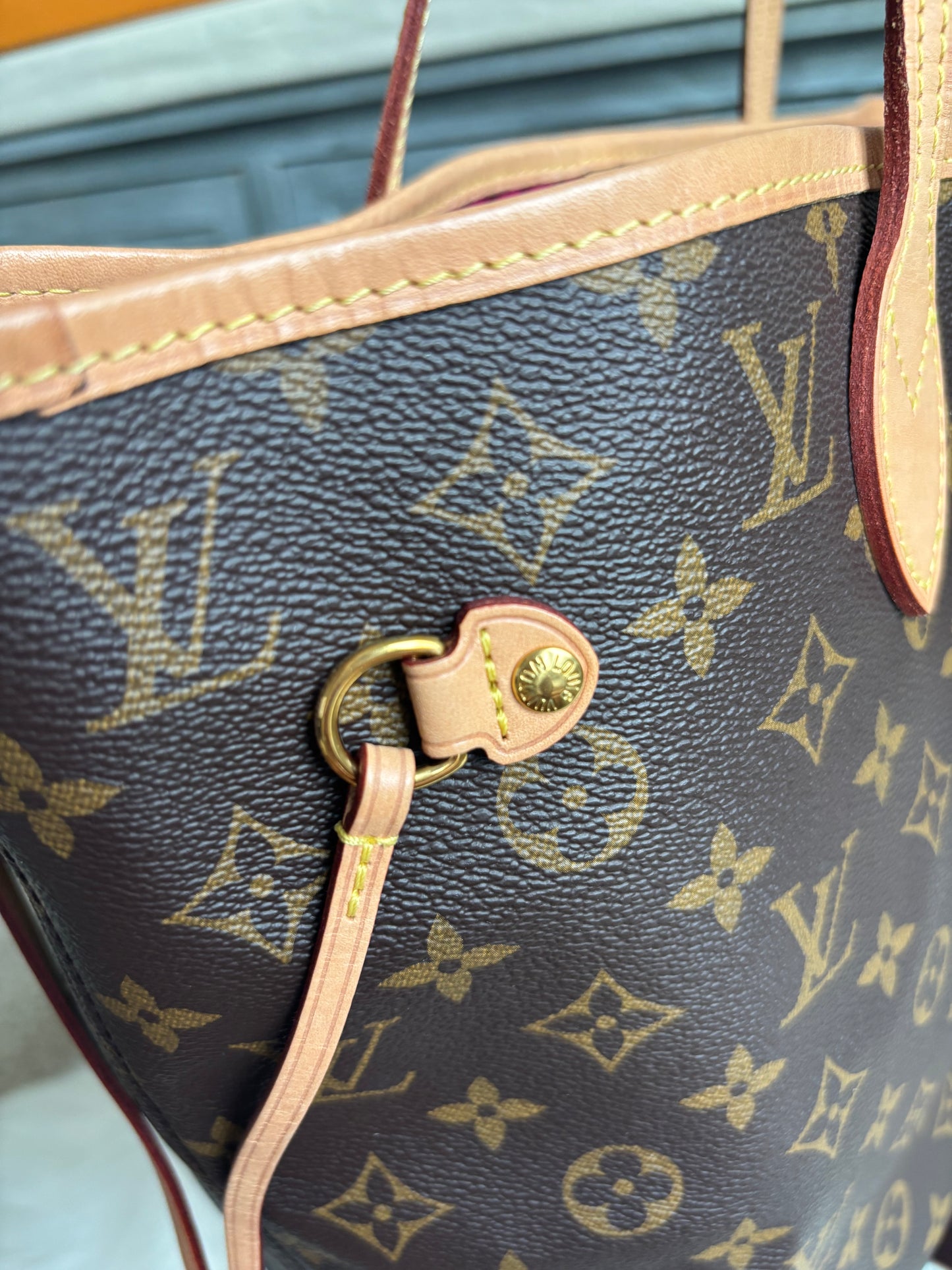 Louis Vuitton Neverfull MM With Pouch - Pivoine/ Pink Interior