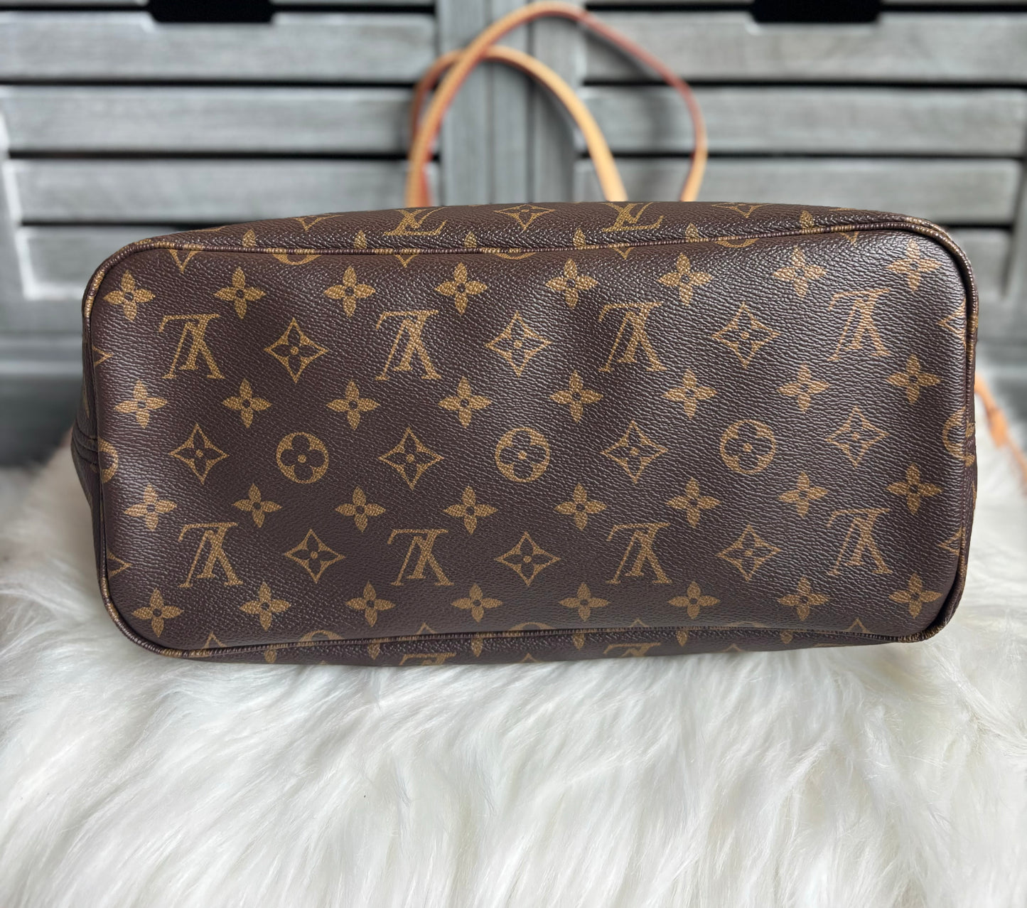 Louis Vuitton Neverfull MM With Pouch - Pivoine/ Pink Interior