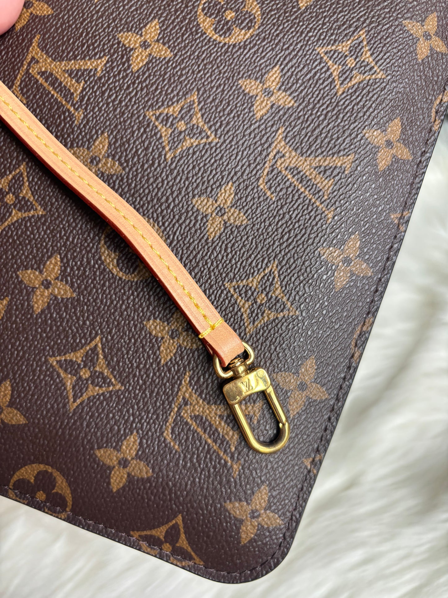 Louis Vuitton Neverfull MM With Pouch - Pivoine/ Pink Interior
