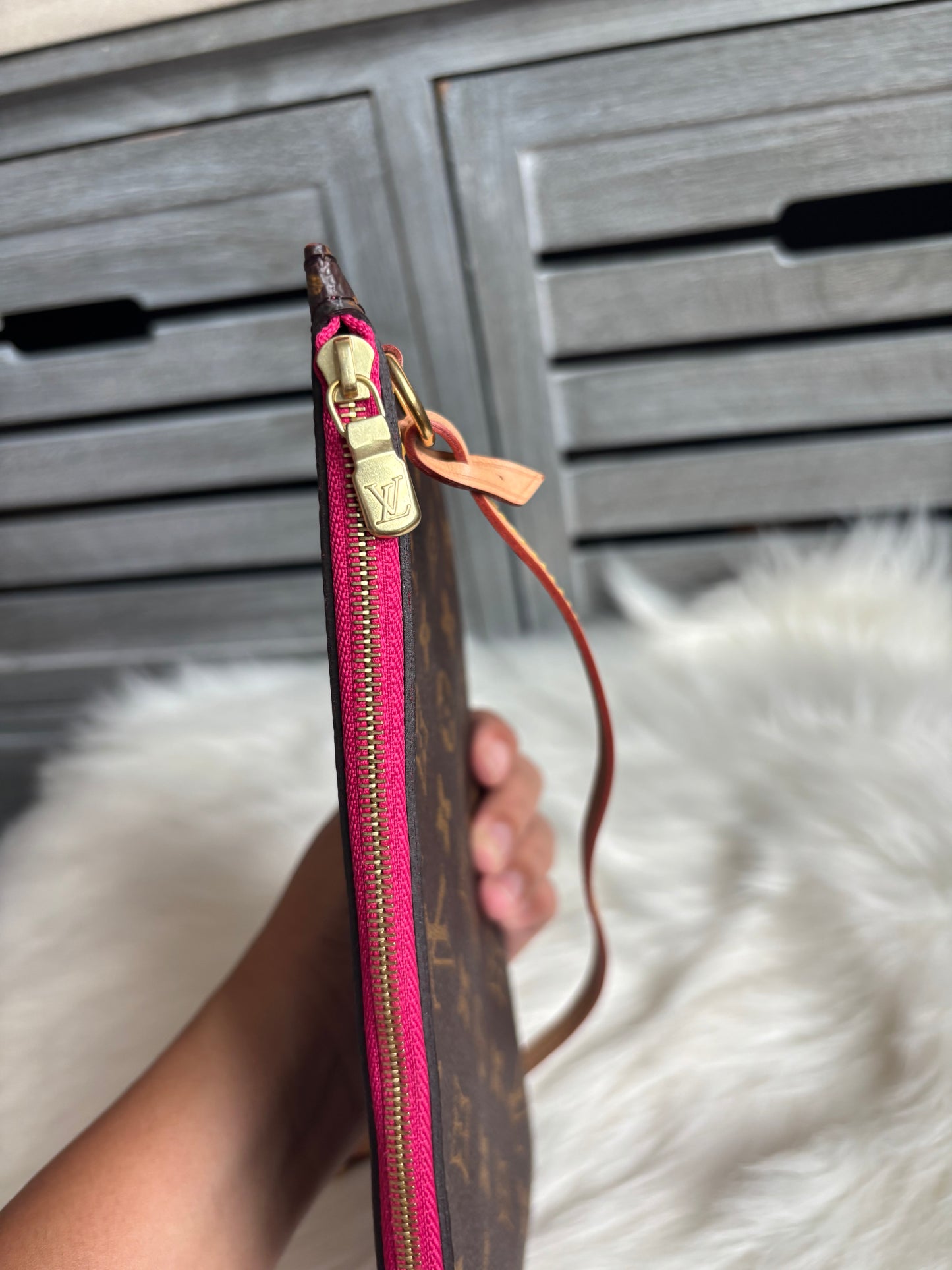 Louis Vuitton Neverfull MM With Pouch - Pivoine/ Pink Interior