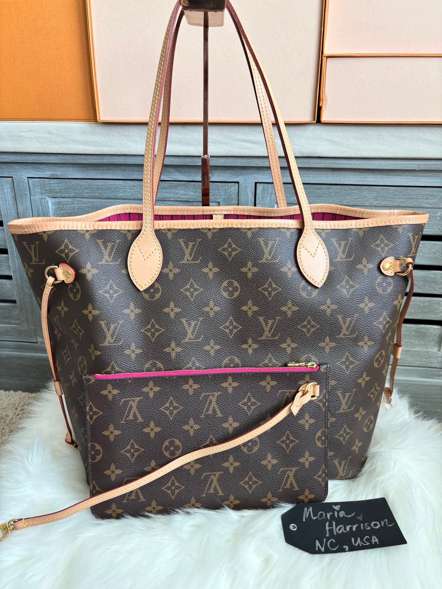 Louis Vuitton Neverfull MM With Pouch - Pivoine/ Pink Interior