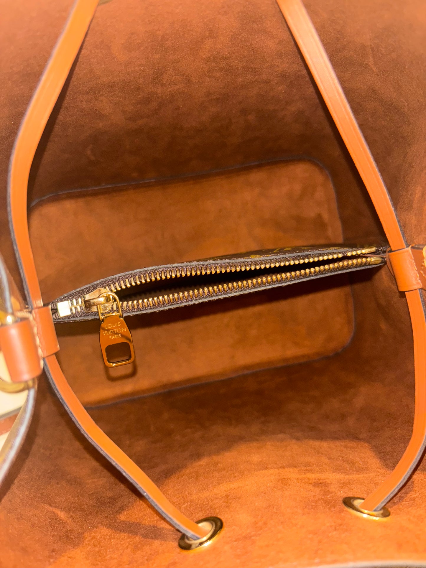 Louis Vuitton NeoNoe MM Caramel