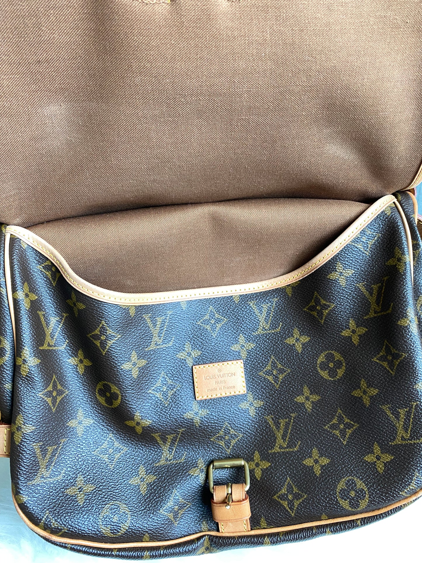 Louis Vuitton Saumur 30