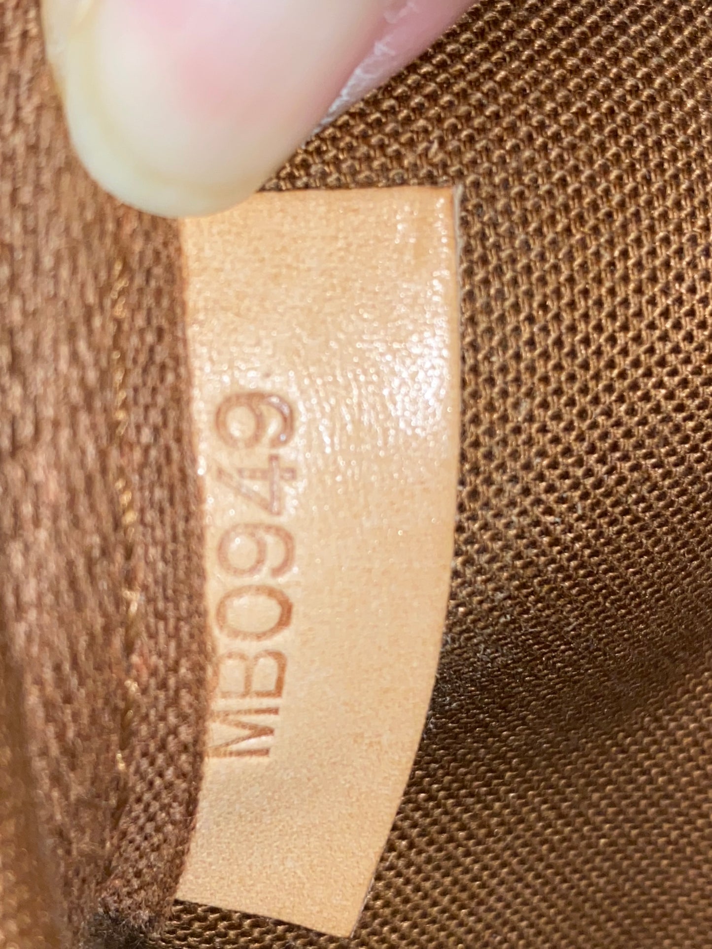 Louis Vuitton Saumur 30