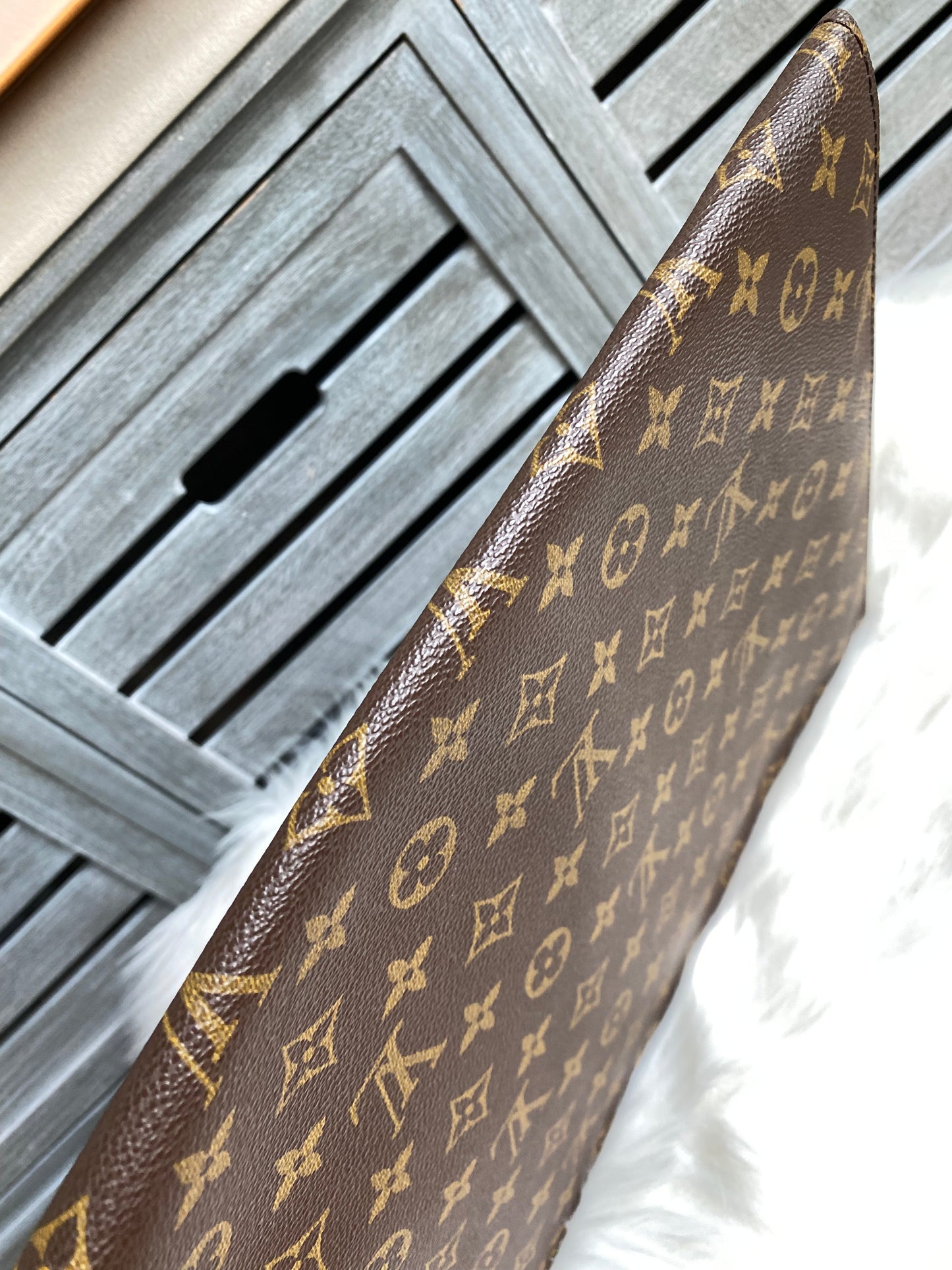 Louis Vuitton Poche Document Portfolio Case