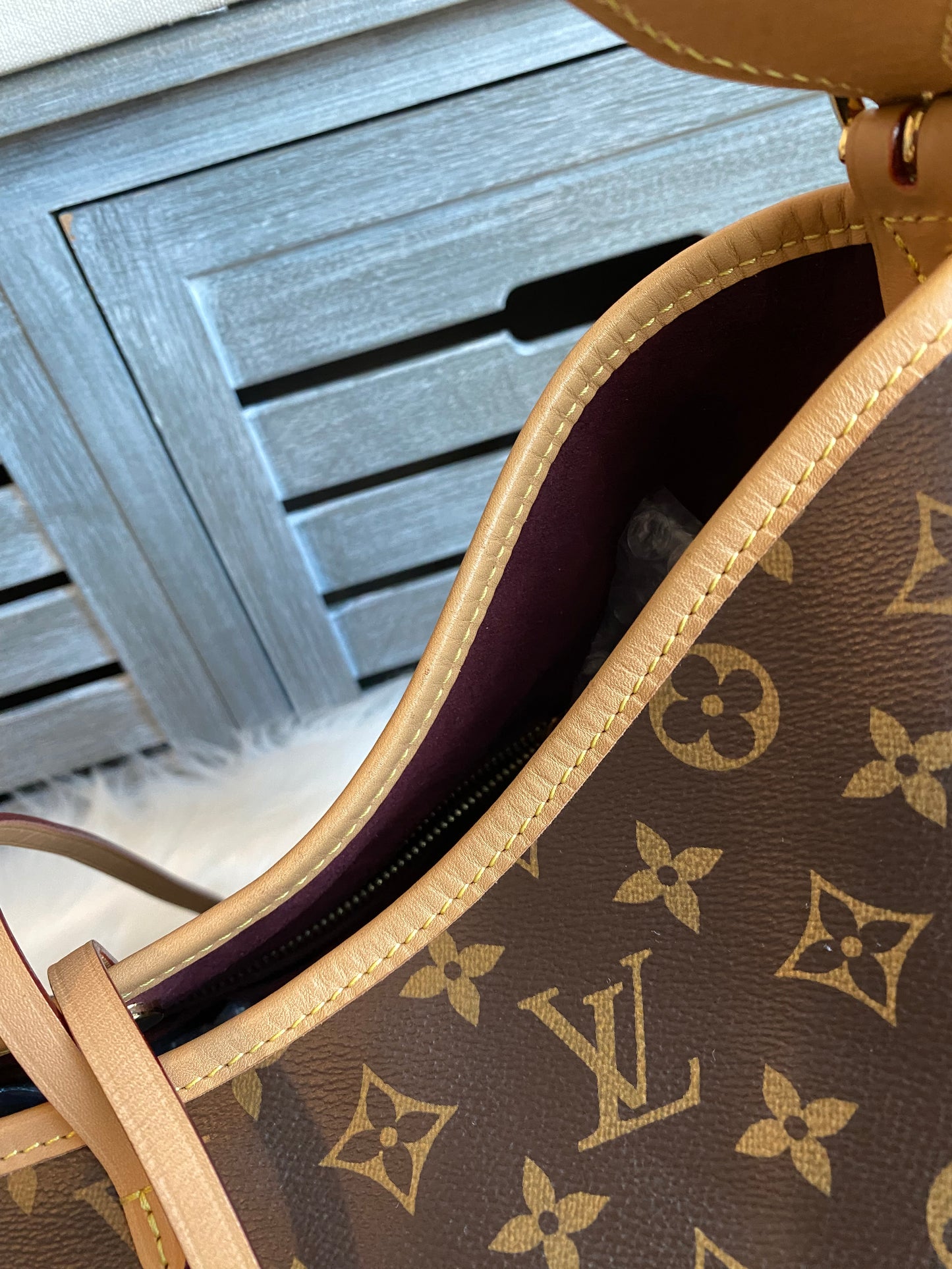 Louis Vuitton CarryAll MM