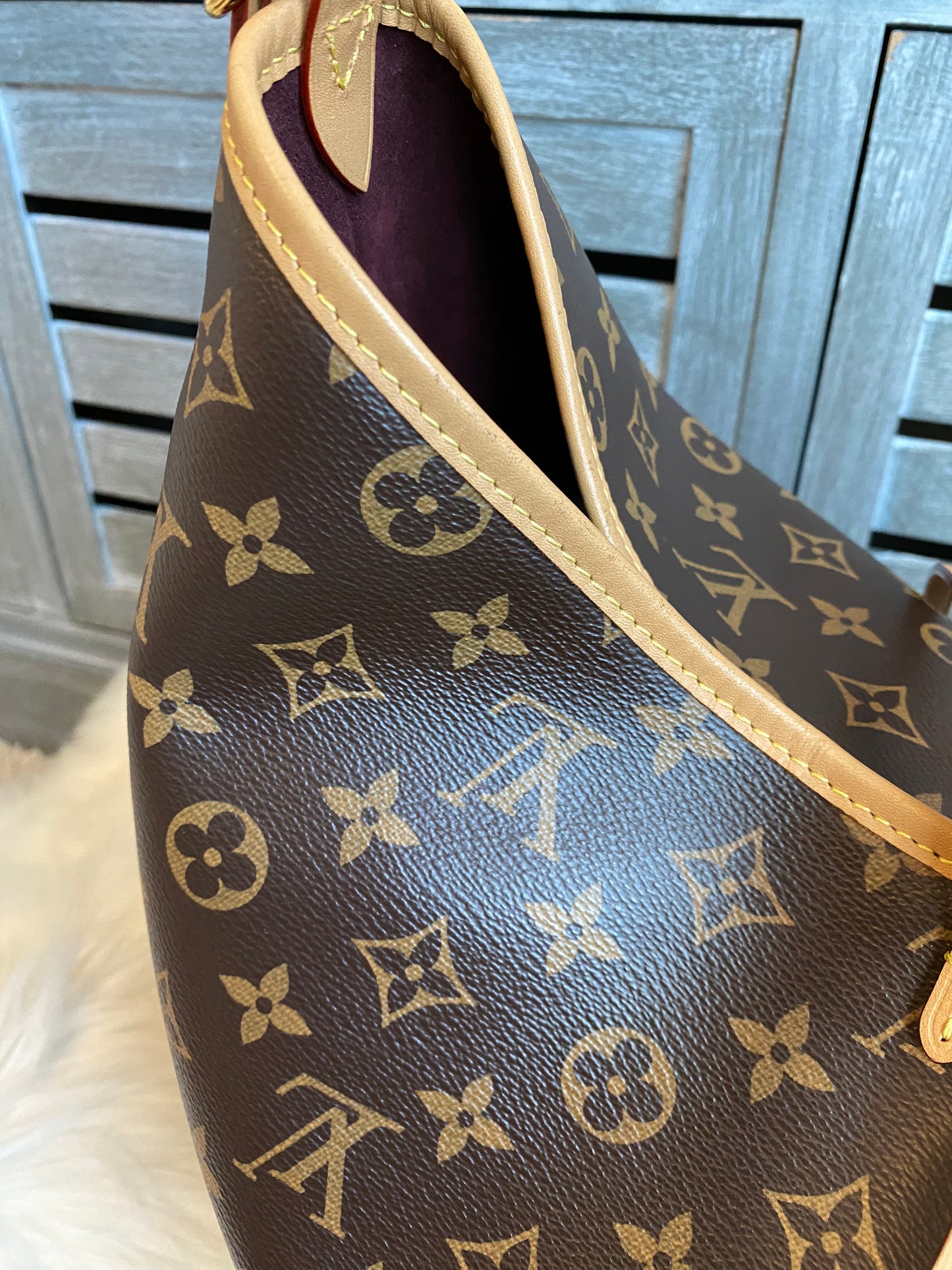 Louis Vuitton CarryAll MM