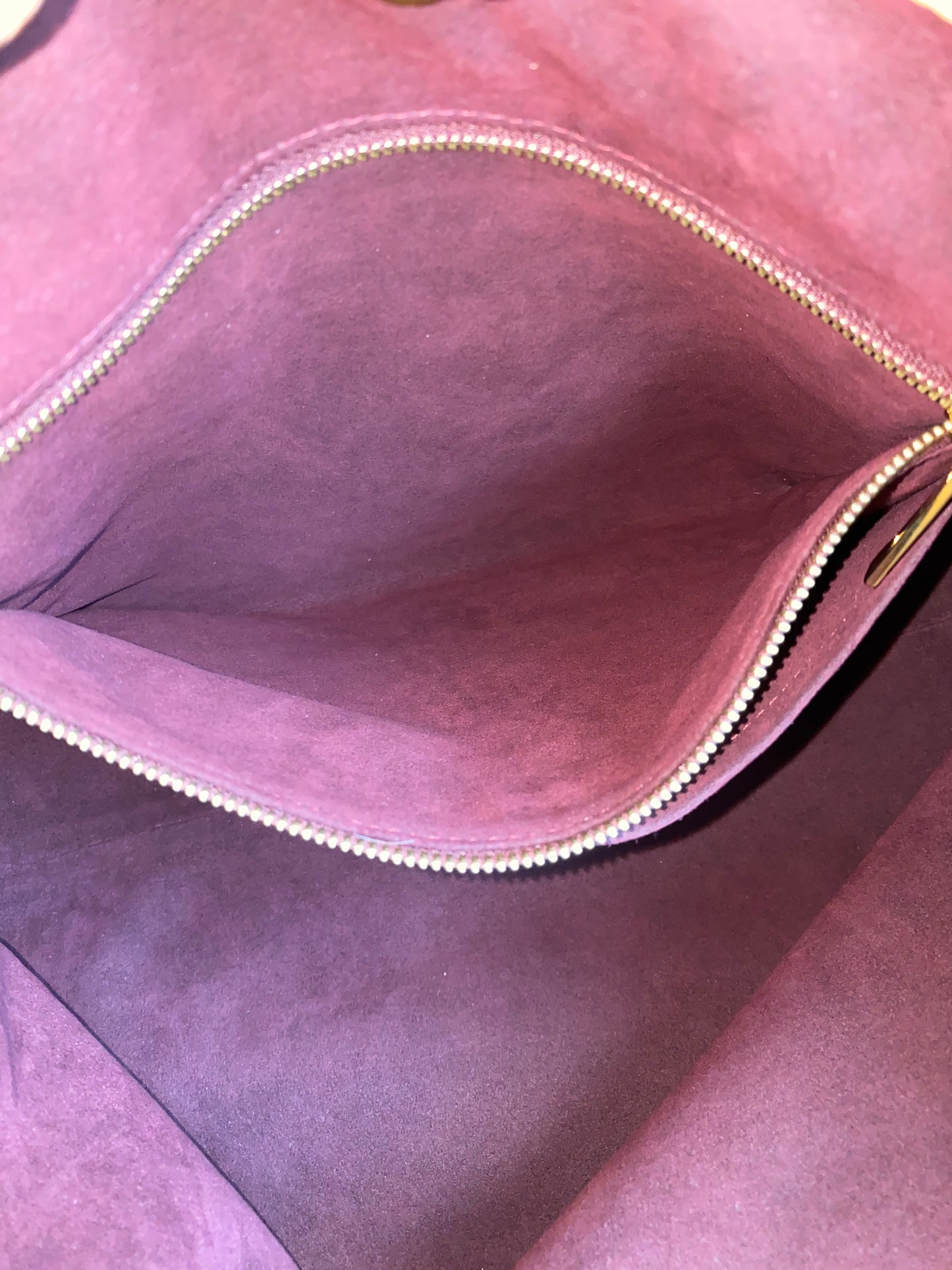Louis Vuitton CarryAll MM