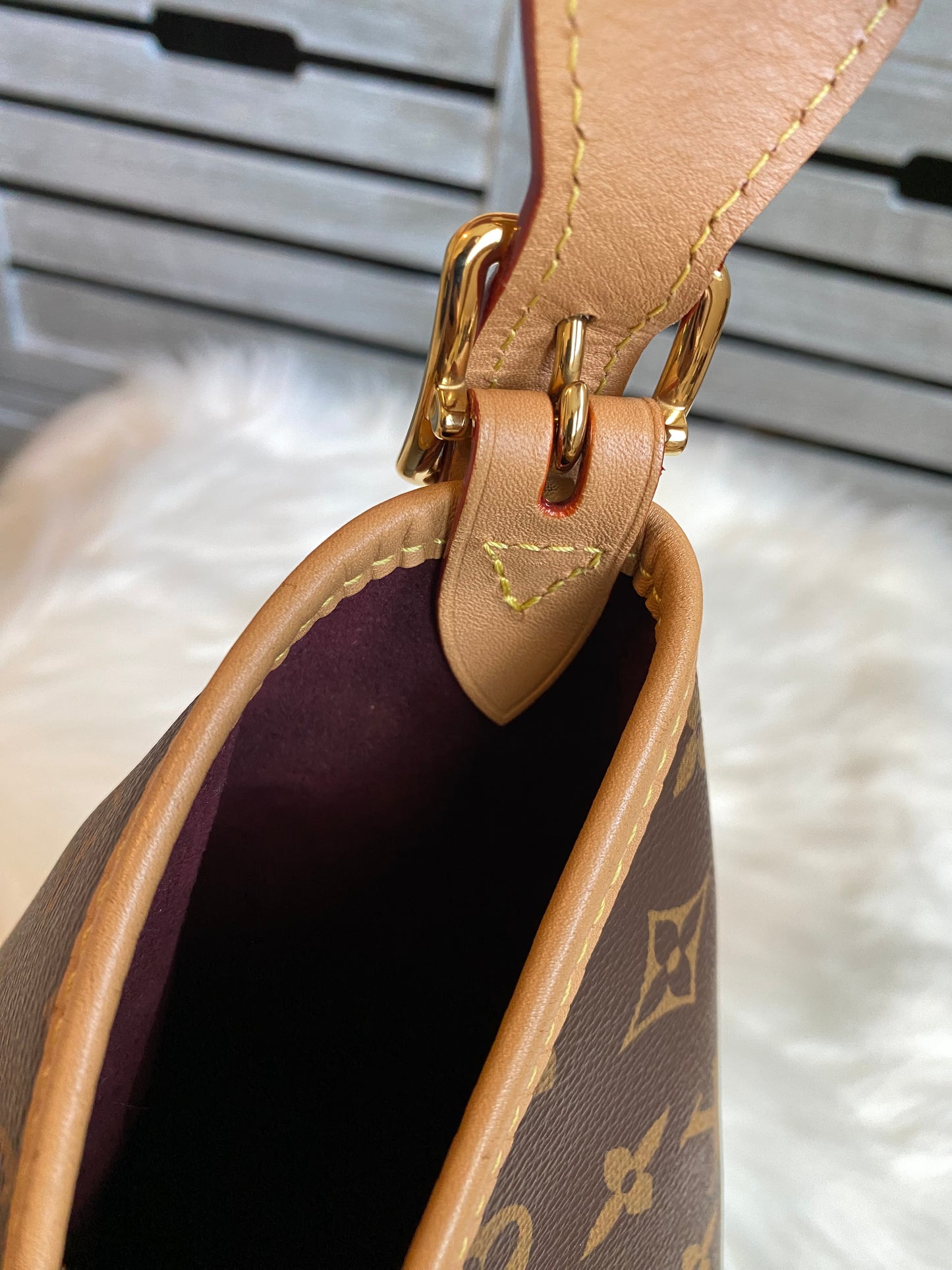 Louis Vuitton CarryAll MM