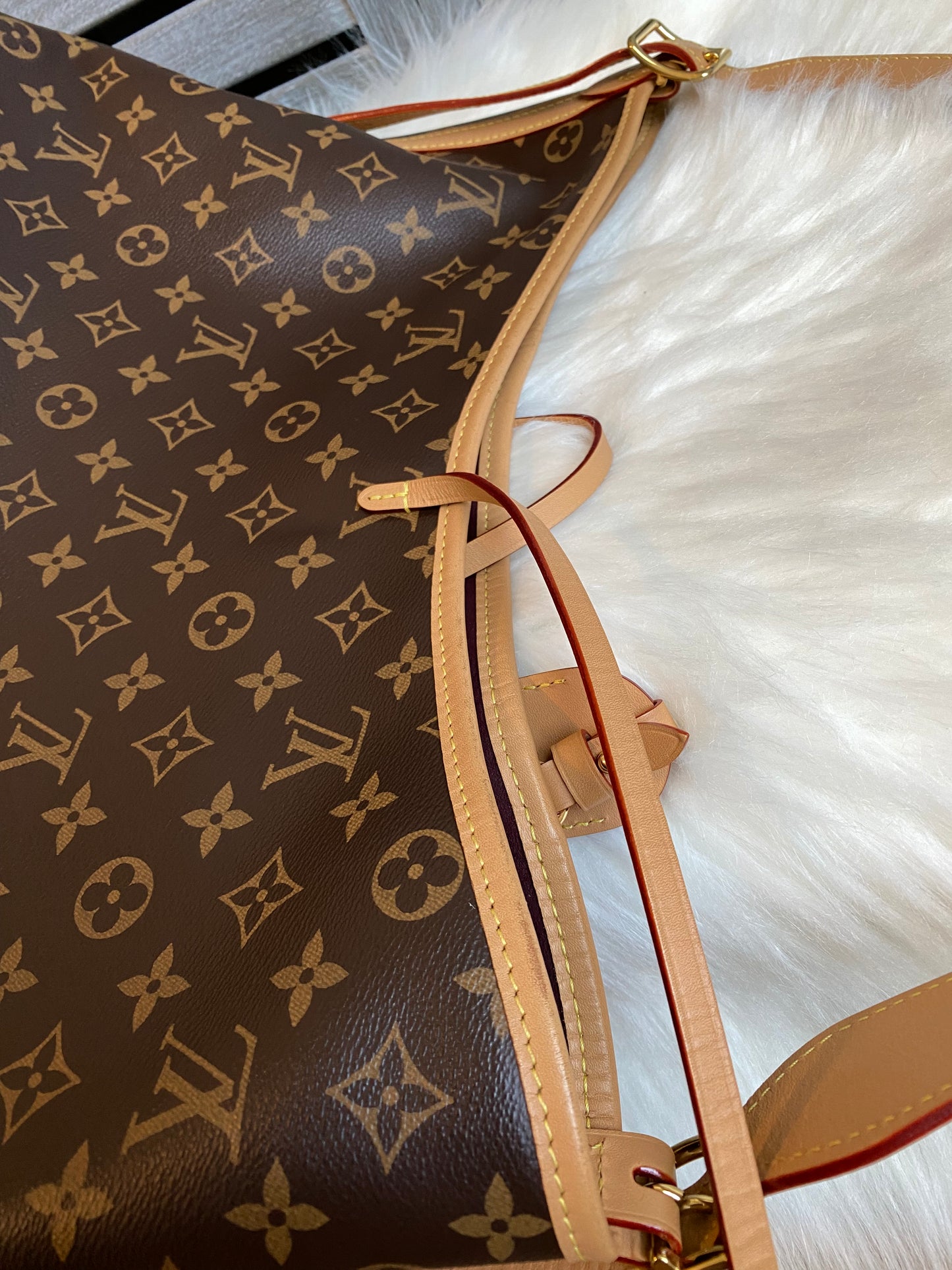 Louis Vuitton CarryAll MM