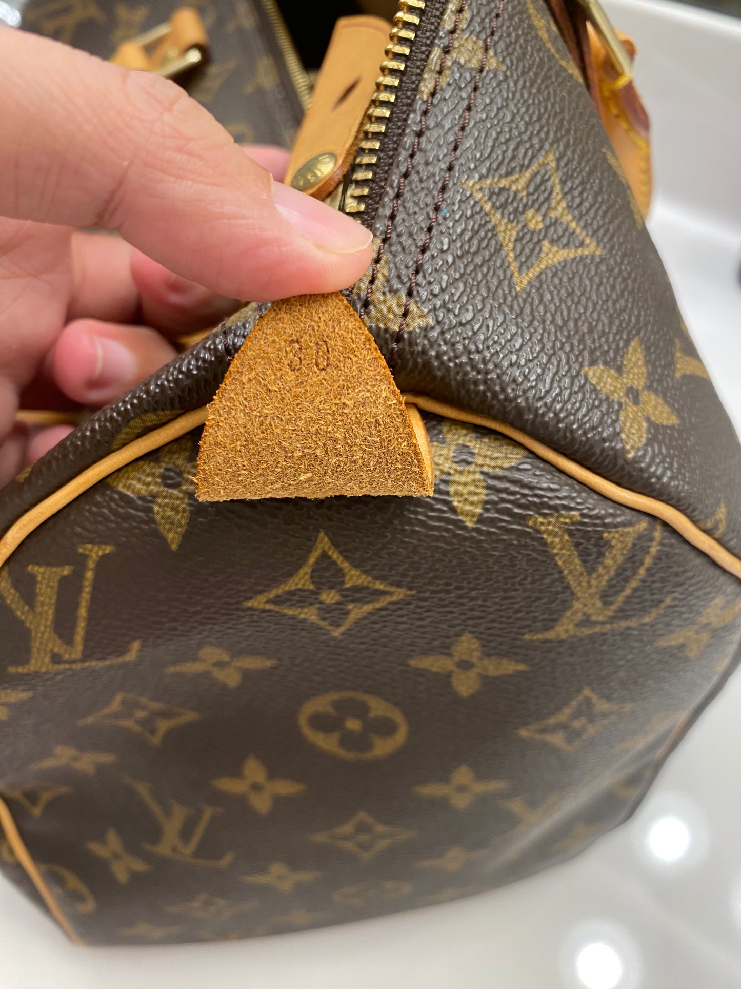 Louis Vuitton Speedy 30