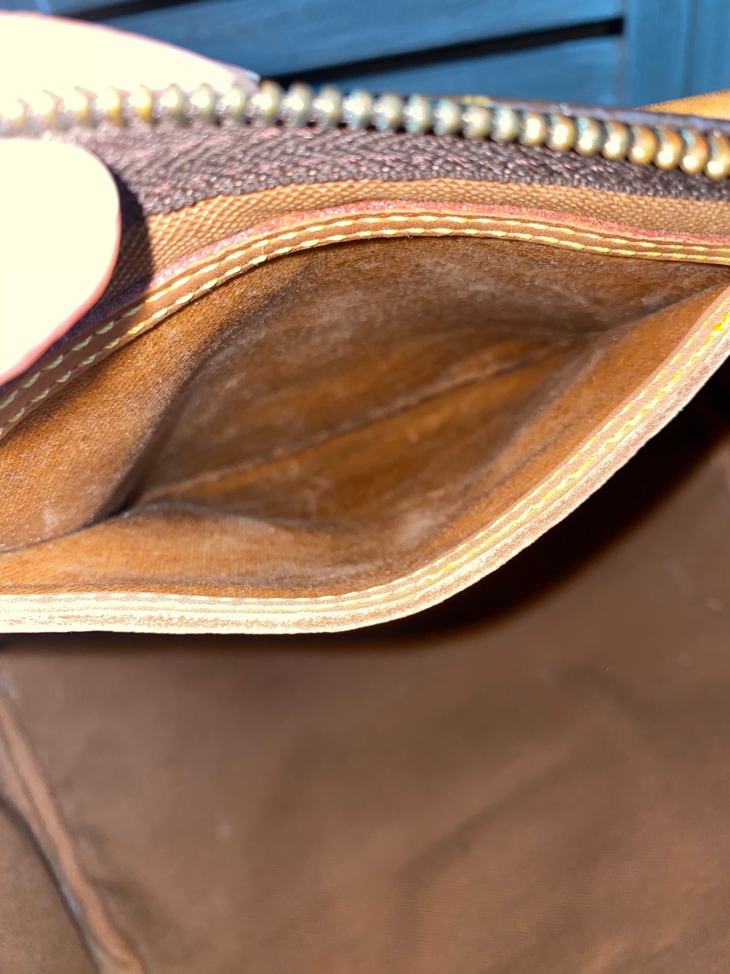Louis Vuitton Speedy 25