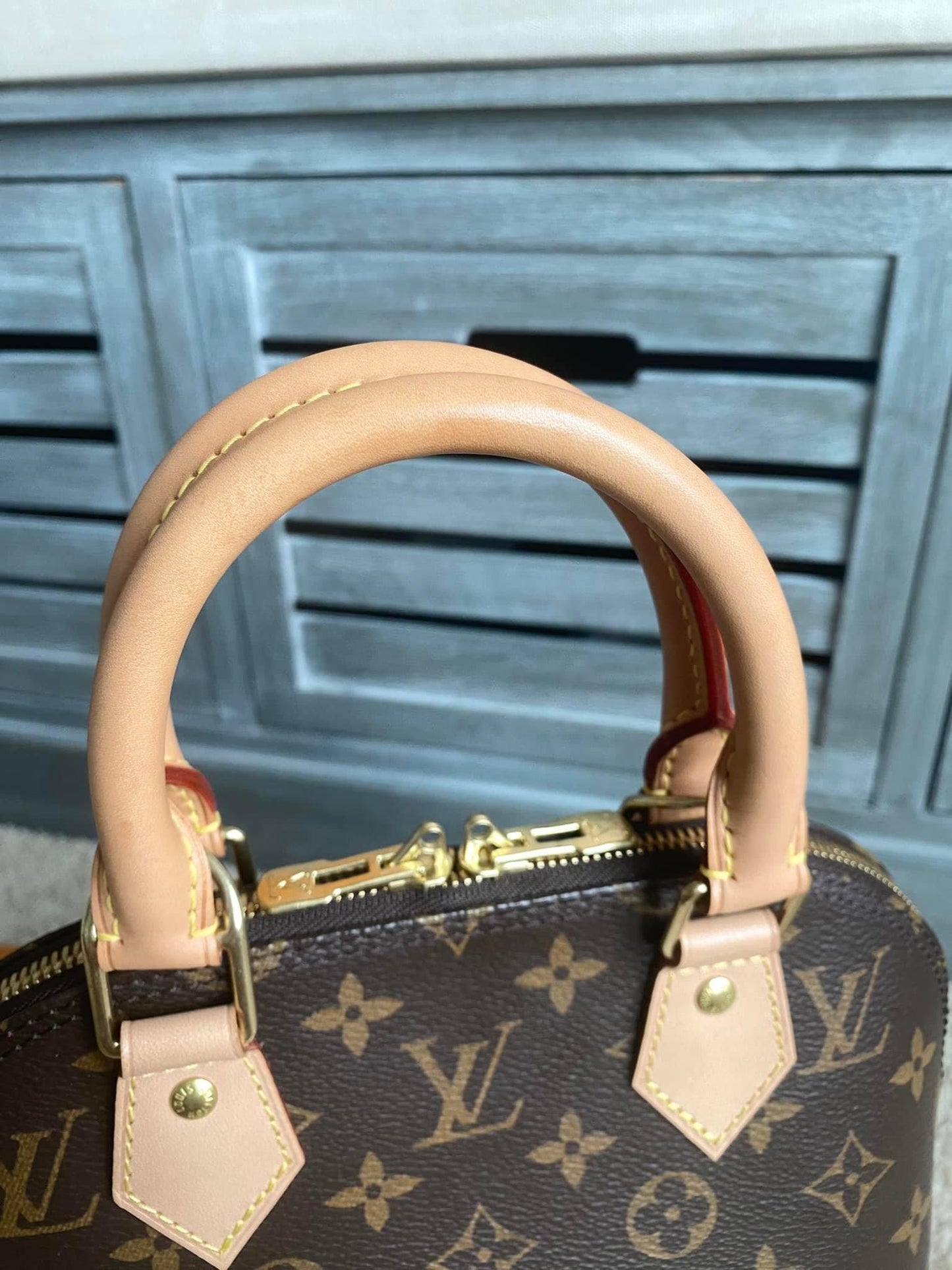 Louis Vuitton Alma BB Monogram