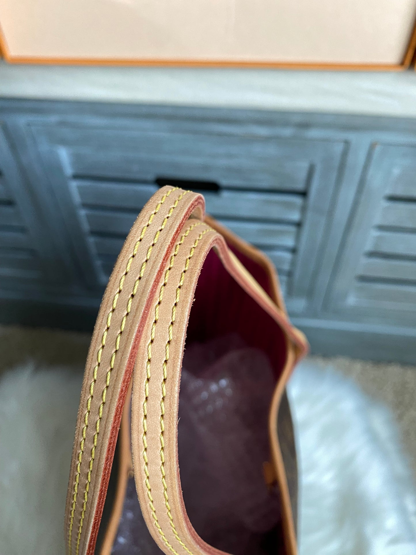 Louis Vuitton Neverfull MM With Pouch - Pink/Pivoine Interior