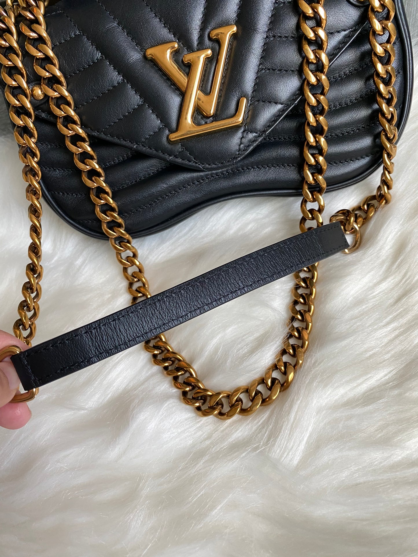 Louis Vuitton New Wave Chain PM