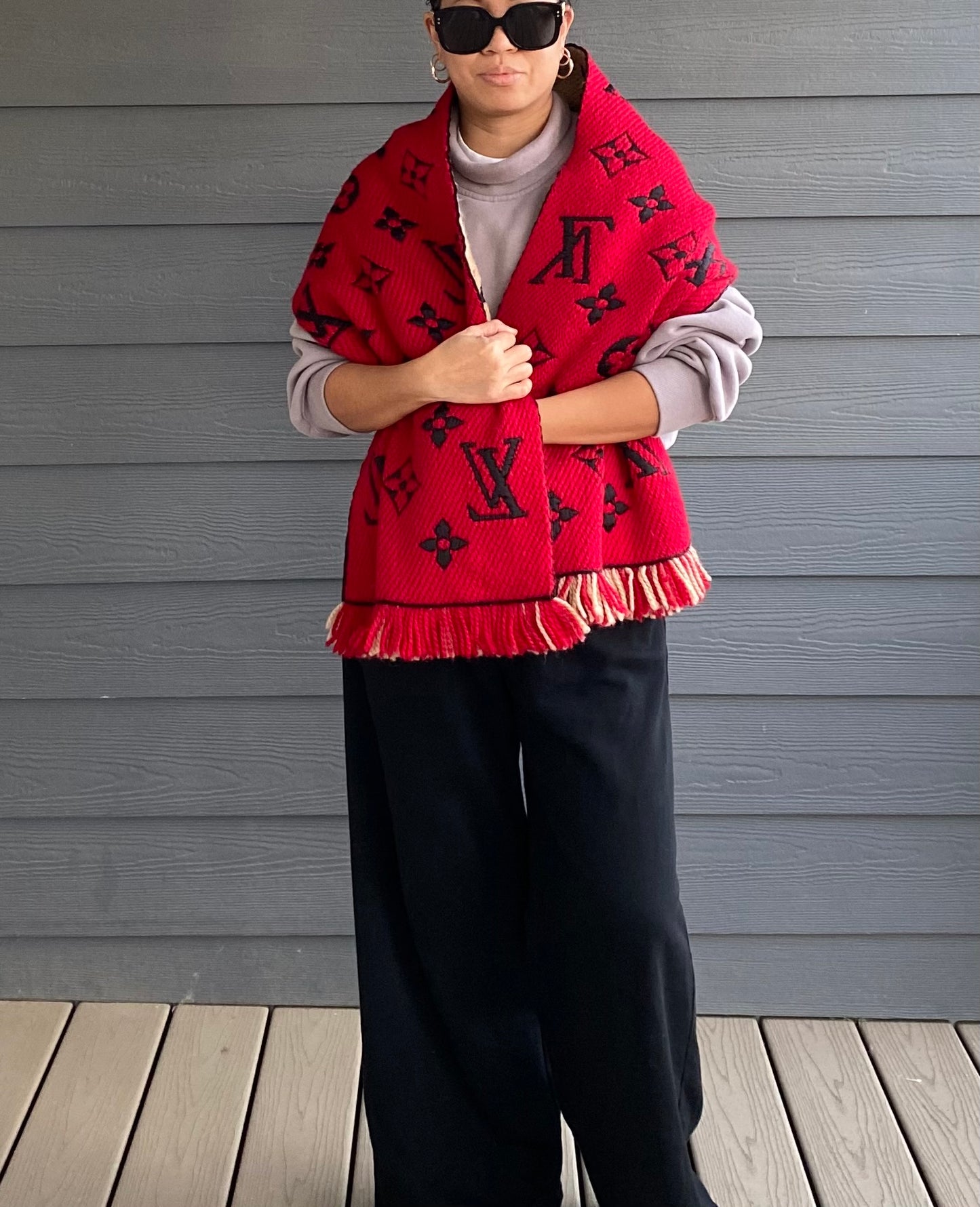 Louis Vuitton ๐๐จ๐จ๐ฅ/๐๐ข๐ฅ๐ค ๐๐จ๐ ๐จ๐ฆ๐๐ง๐ข๐ ๐๐ฎ๐จ ๐๐๐๐ซ๐