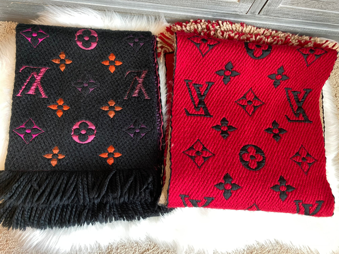 Louis Vuitton ๐๐จ๐จ๐ฅ/๐๐ข๐ฅ๐ค ๐๐จ๐ ๐จ๐ฆ๐๐ง๐ข๐ ๐๐ฎ๐จ ๐๐๐๐ซ๐