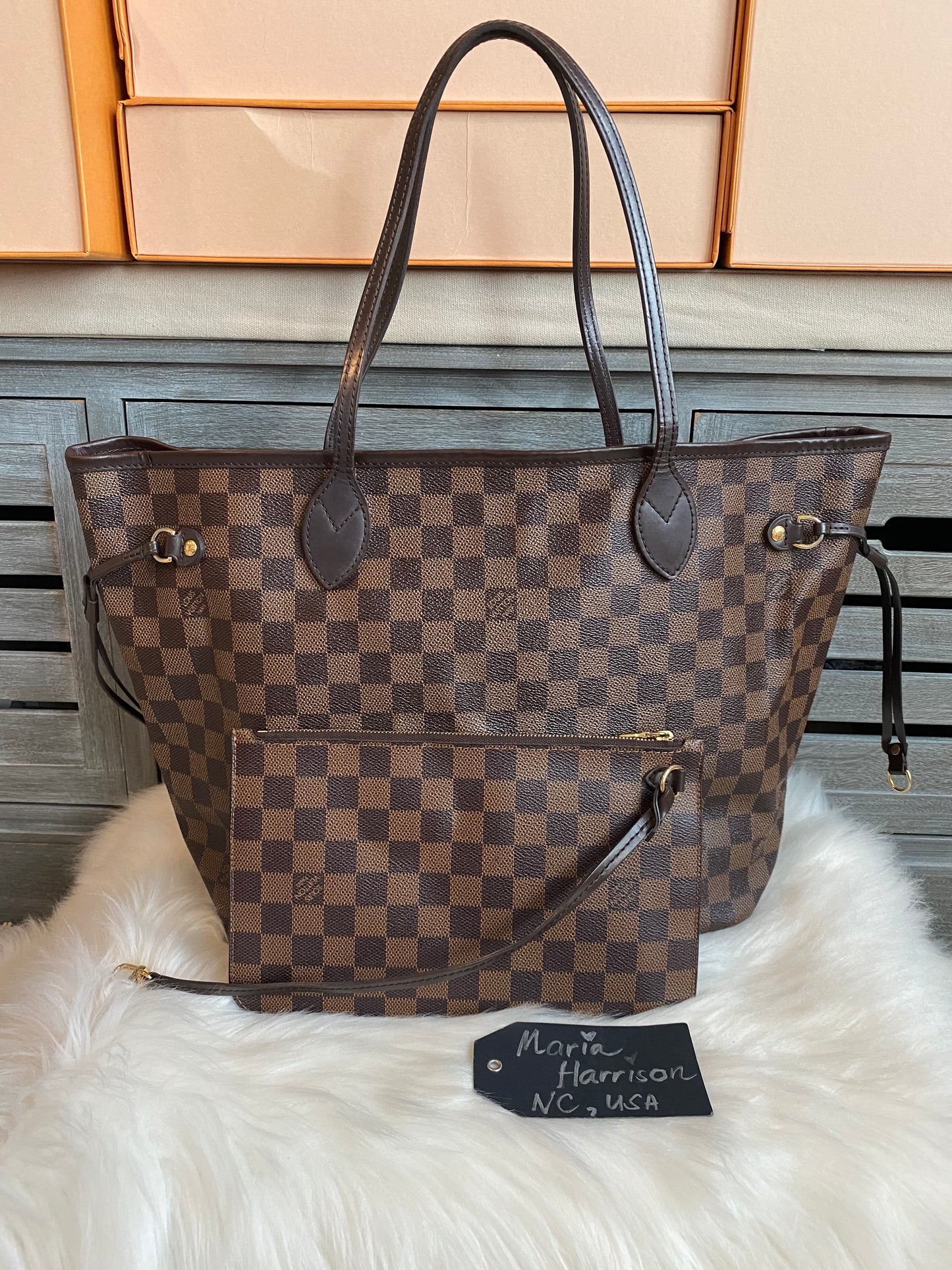 Louis Vuitton Neverfull MM With Pouch