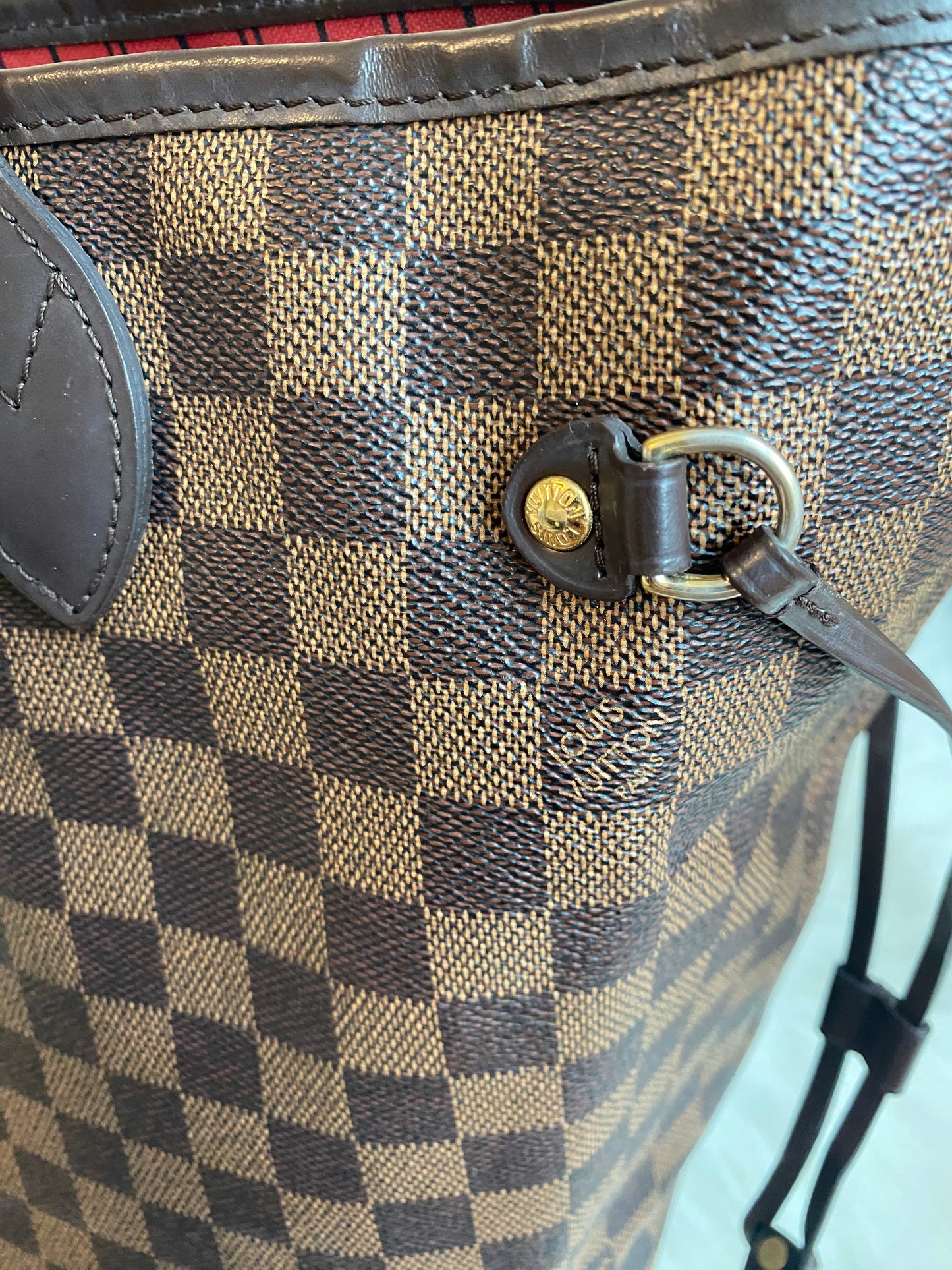 Louis Vuitton Neverfull MM With Pouch