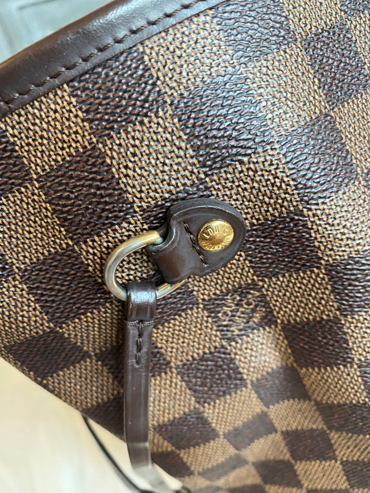 Louis Vuitton Neverfull MM With Pouch