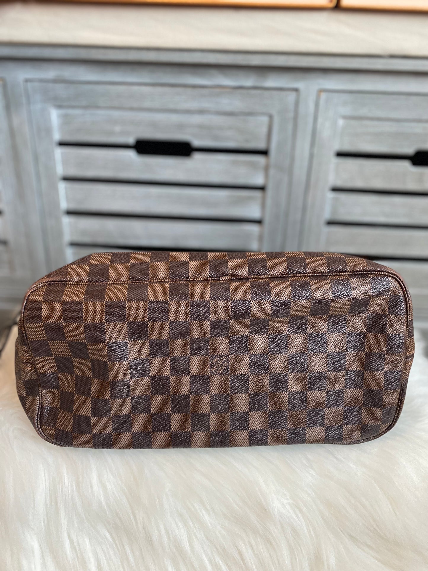 Louis Vuitton Neverfull MM With Pouch