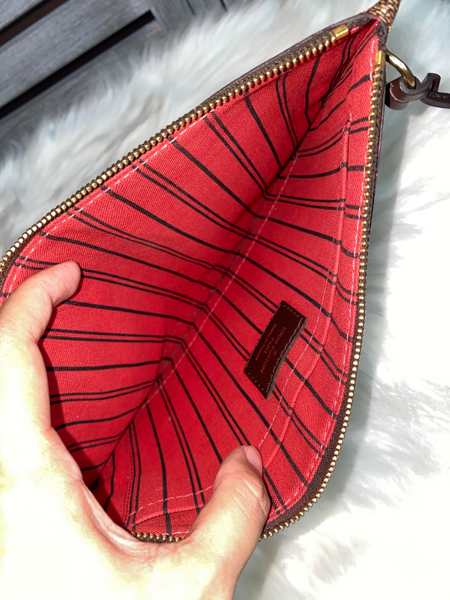 Louis Vuitton Neverfull MM With Pouch
