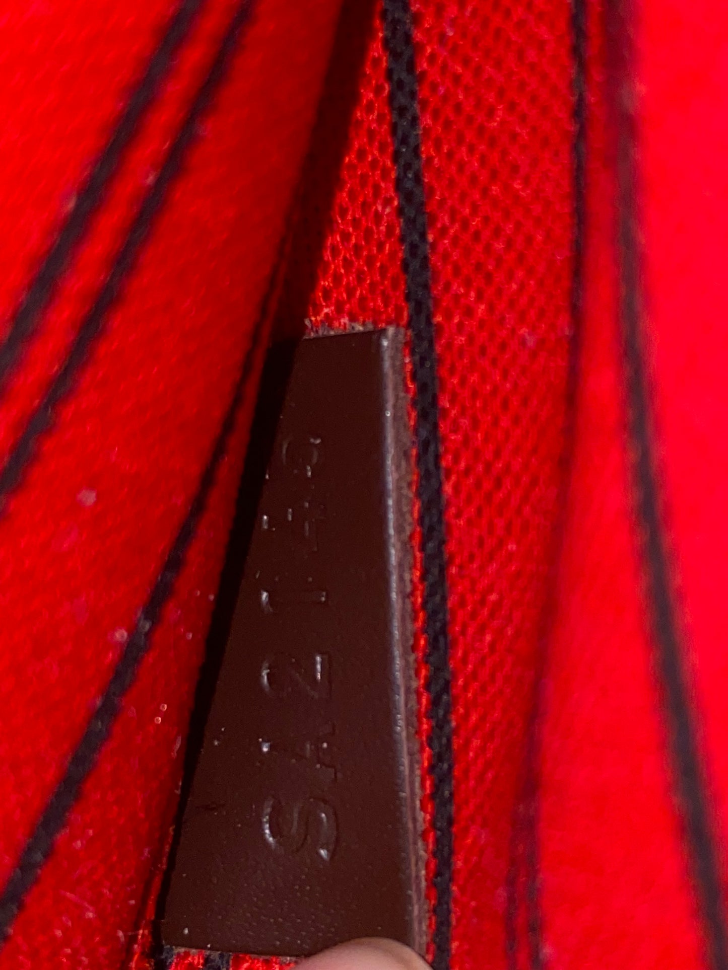 Louis Vuitton Neverfull MM With Pouch