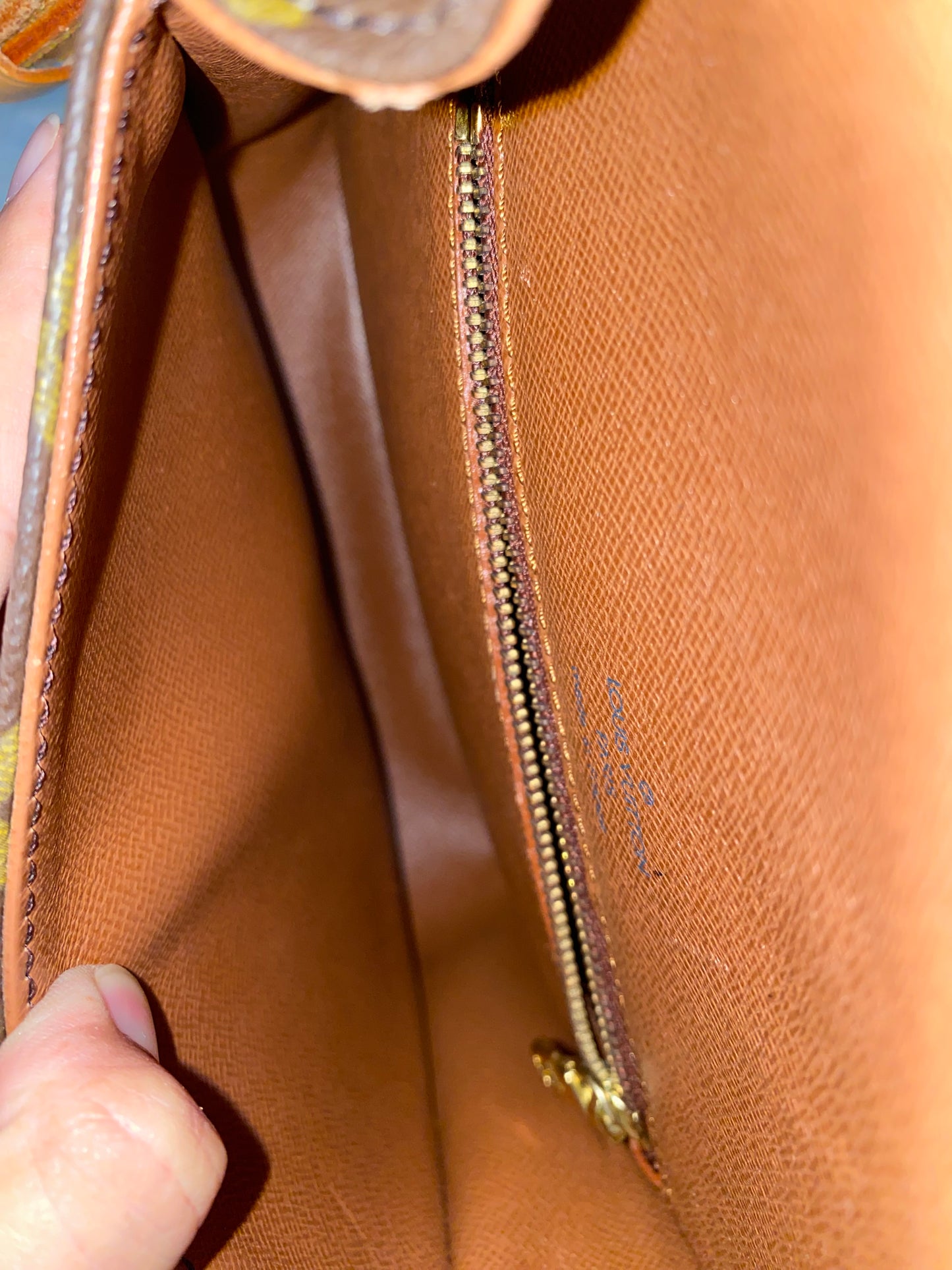 Louis Vuitton St Cloud MM