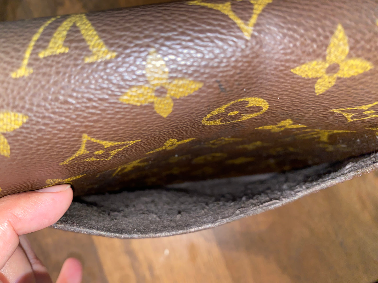 Louis Vuitton St Cloud MM