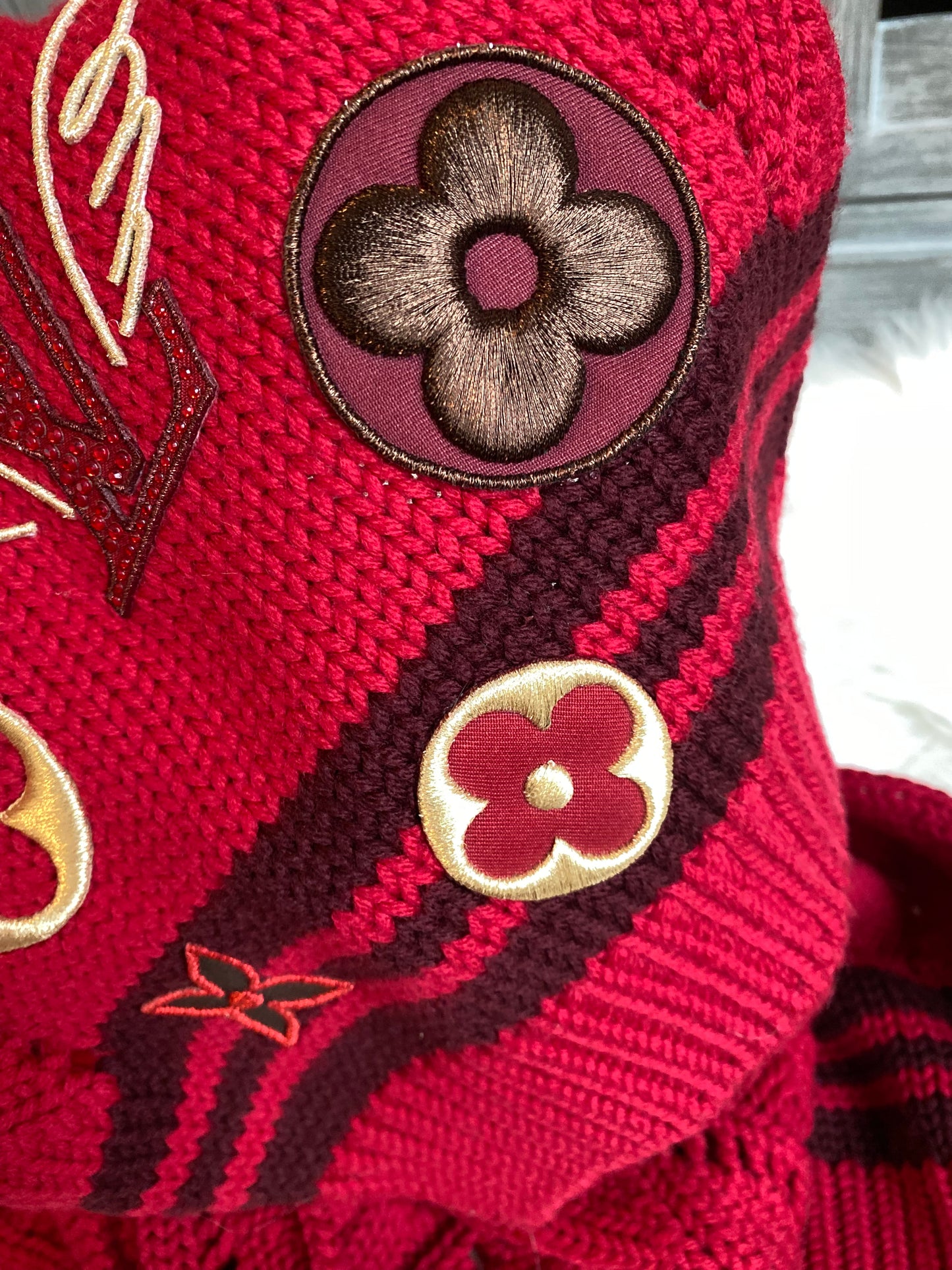 Louis Vuitton 100% Wool Columbia Knit Scarf