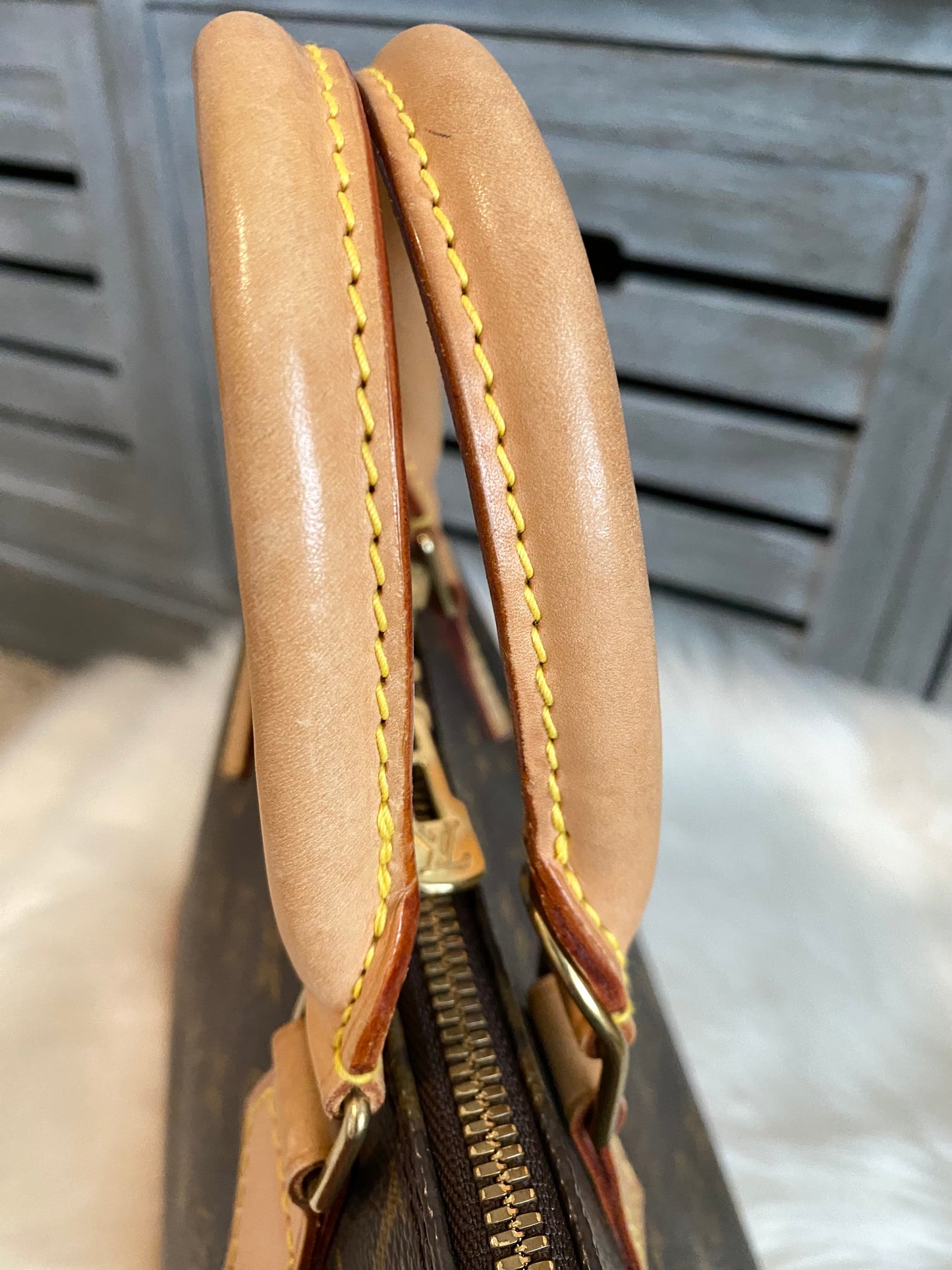 Louis Vuitton Alma PM