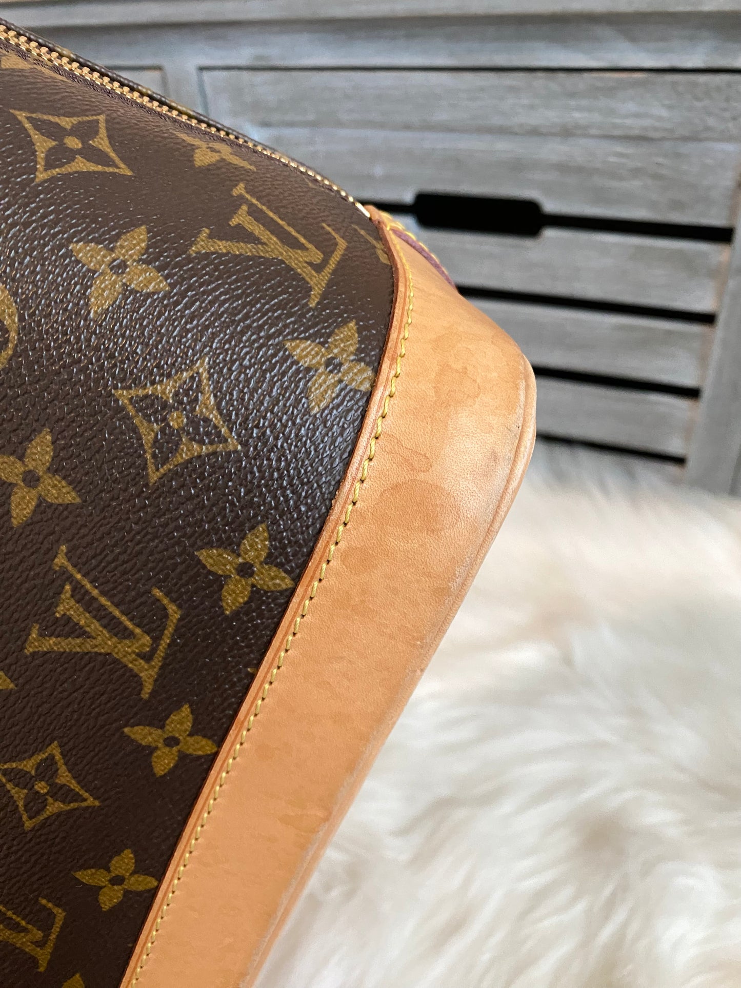 Louis Vuitton Alma PM