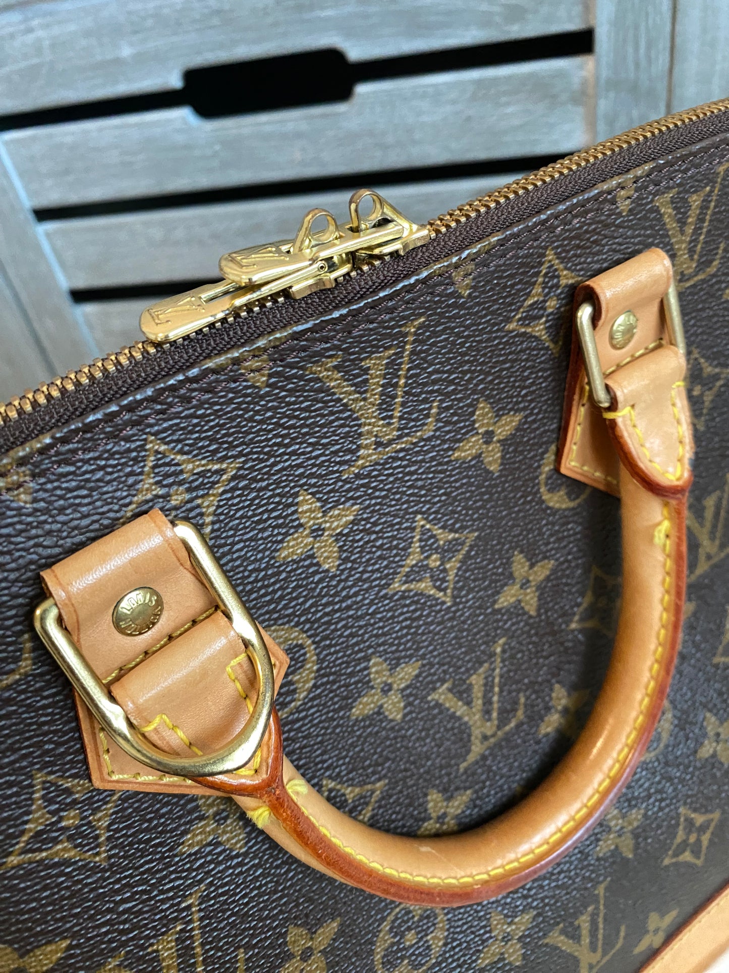 Louis Vuitton Alma PM
