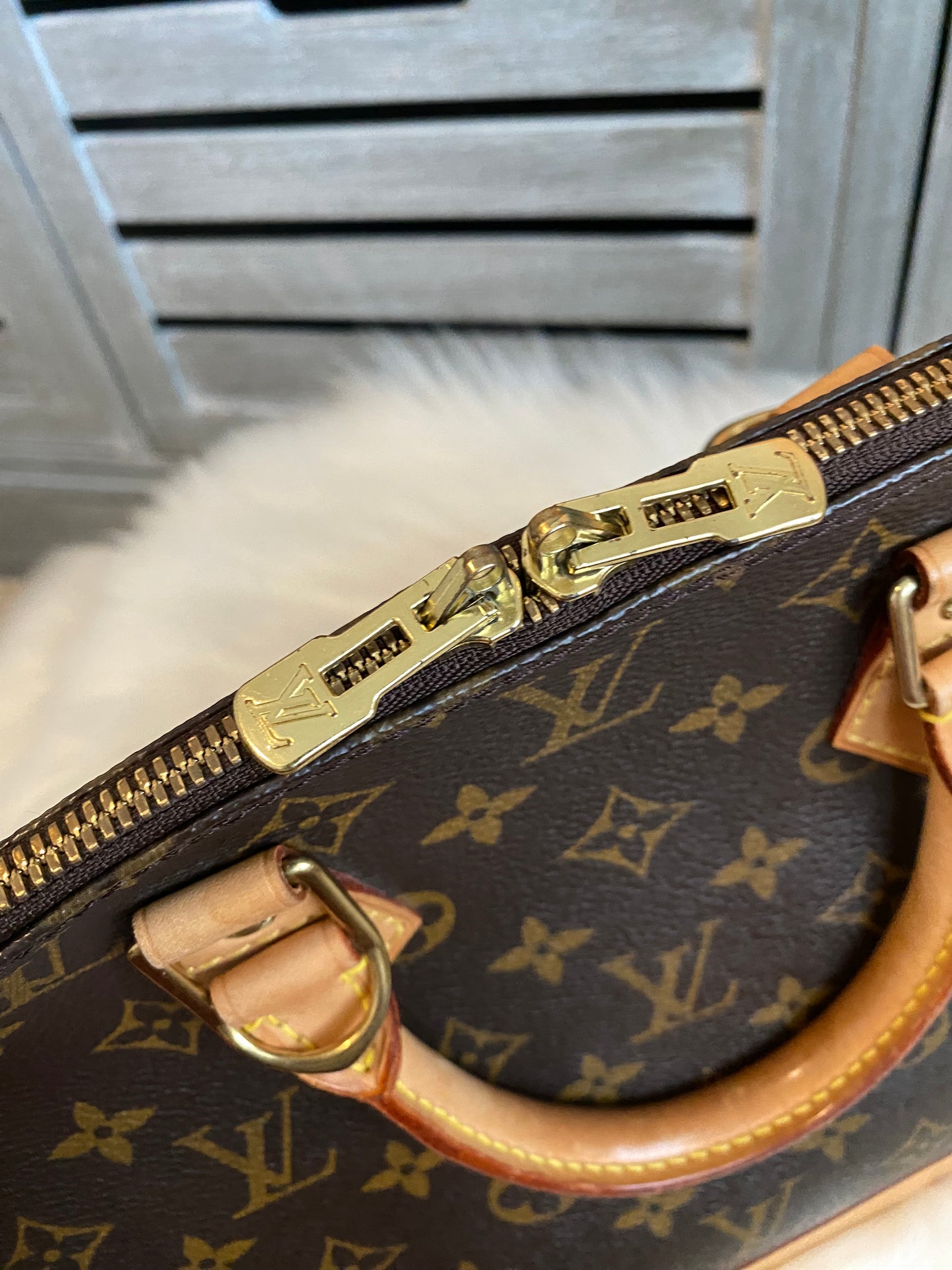 Louis Vuitton Alma PM